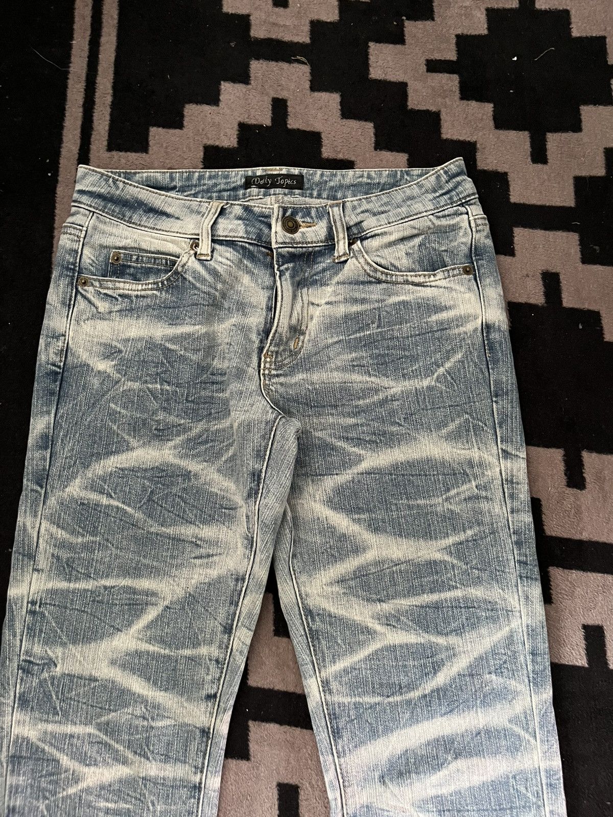 Tornado Mart 2000s Daily tropics zebra mudwash flare jeans Size US 28 / EU 44 - 3 Thumbnail