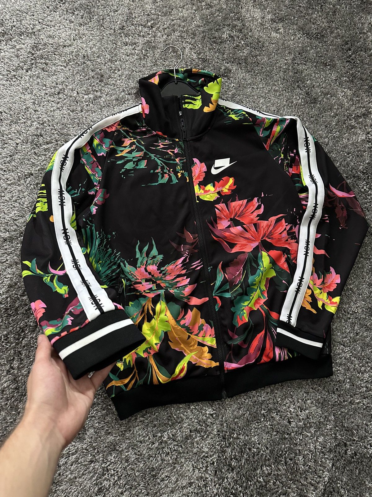 nike nsw floral jacket