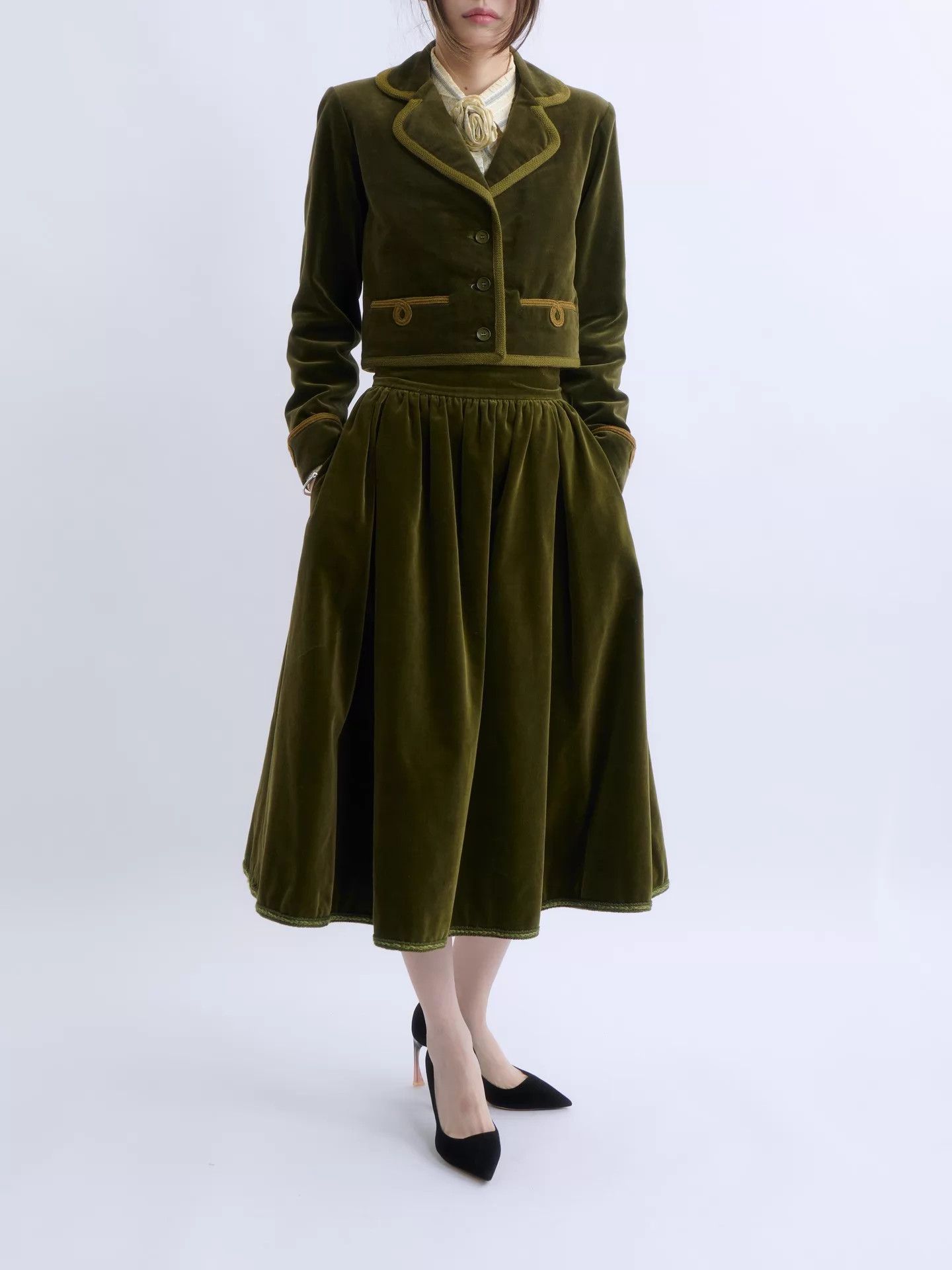 Valentino VALENTINO GARAVANI 70s Olive Green Velvet 2-Piece Set Size M / US 6-8 / IT 42-44 - 1 Thumbnail