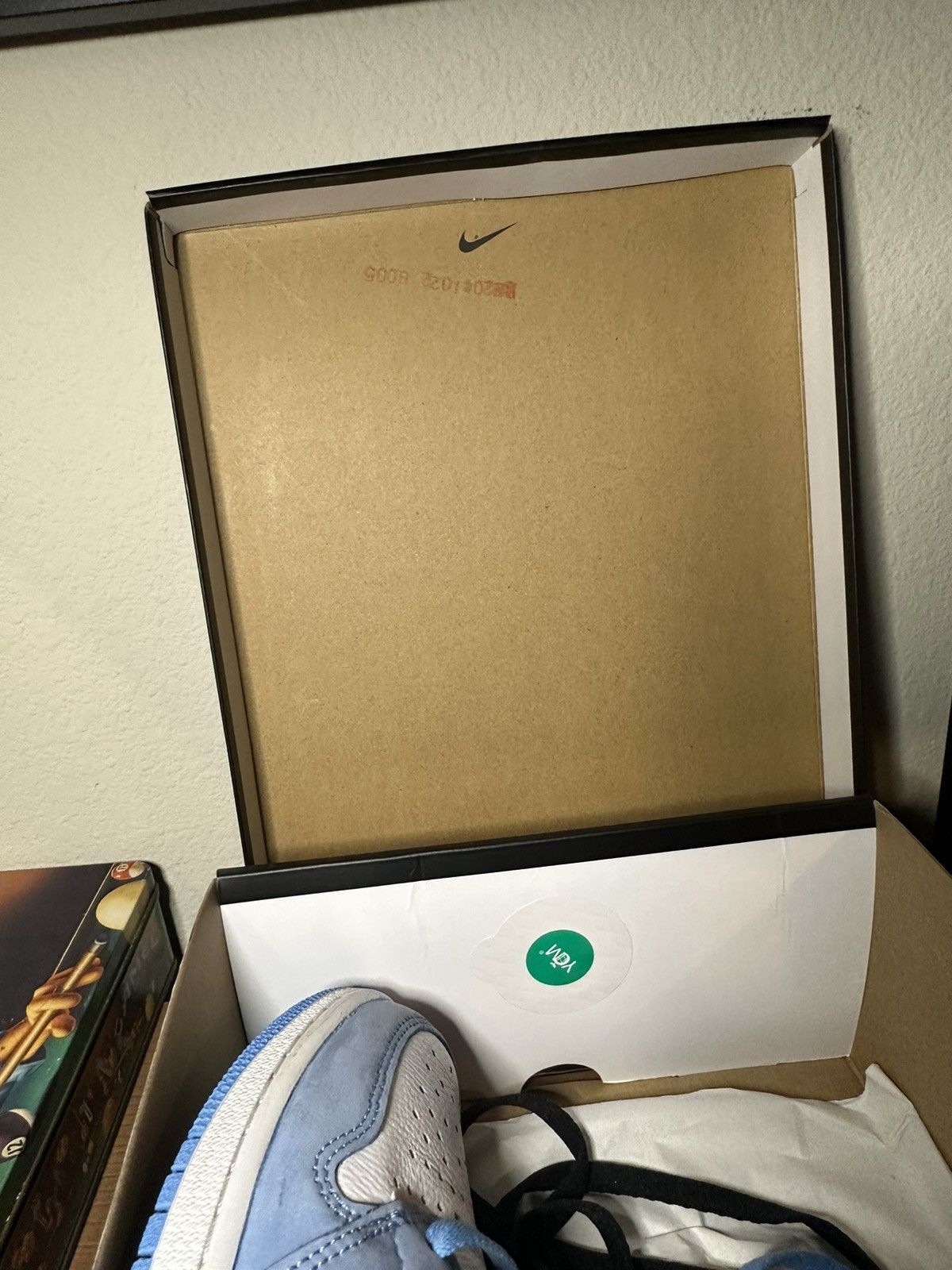 Jordan Brand × Nike Jordan 1 Retro High University Blue Size US 9.5 / EU 42-43 - 12 Thumbnail