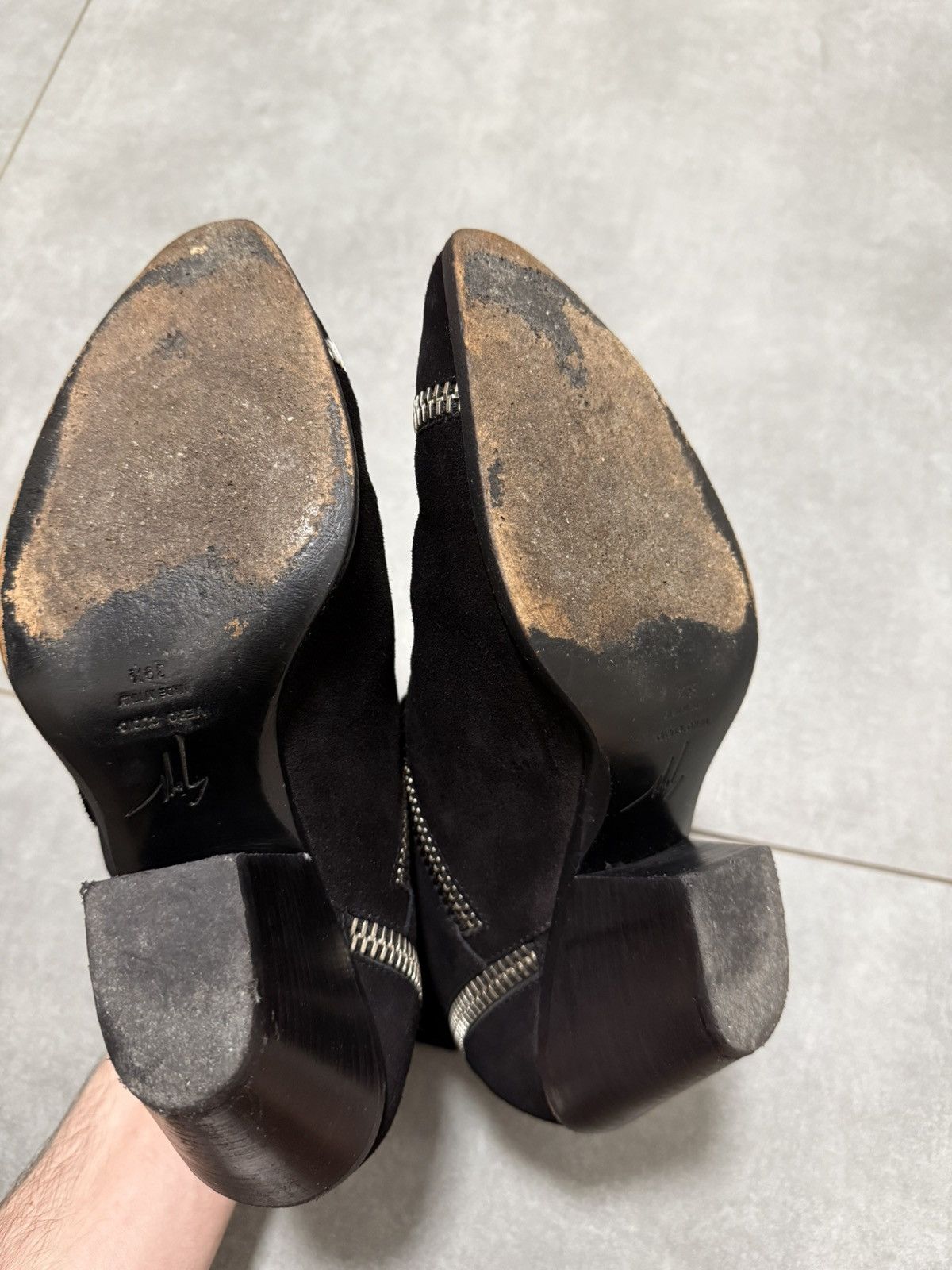 Giuseppe Zanotti Giuseppe Zanotti Black Suede Ankle Boots 39,5 Size US 9.5 / IT 39.5 - 7 Thumbnail