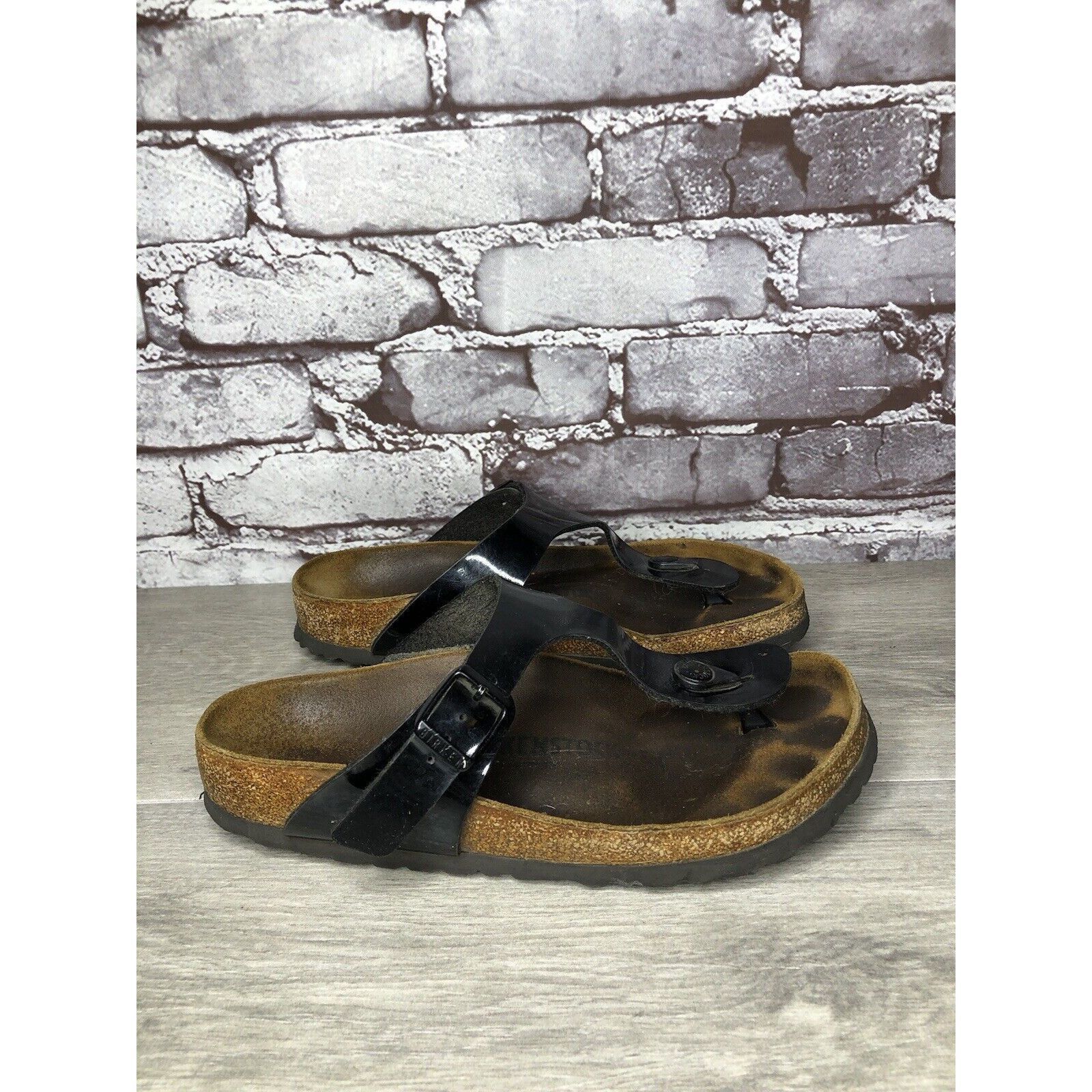 Birkenstock Birkenstock Gizeh Black Patent Leather Cork Strap Sandals Wo Size US 6.5 / IT 36.5 - 17 Thumbnail
