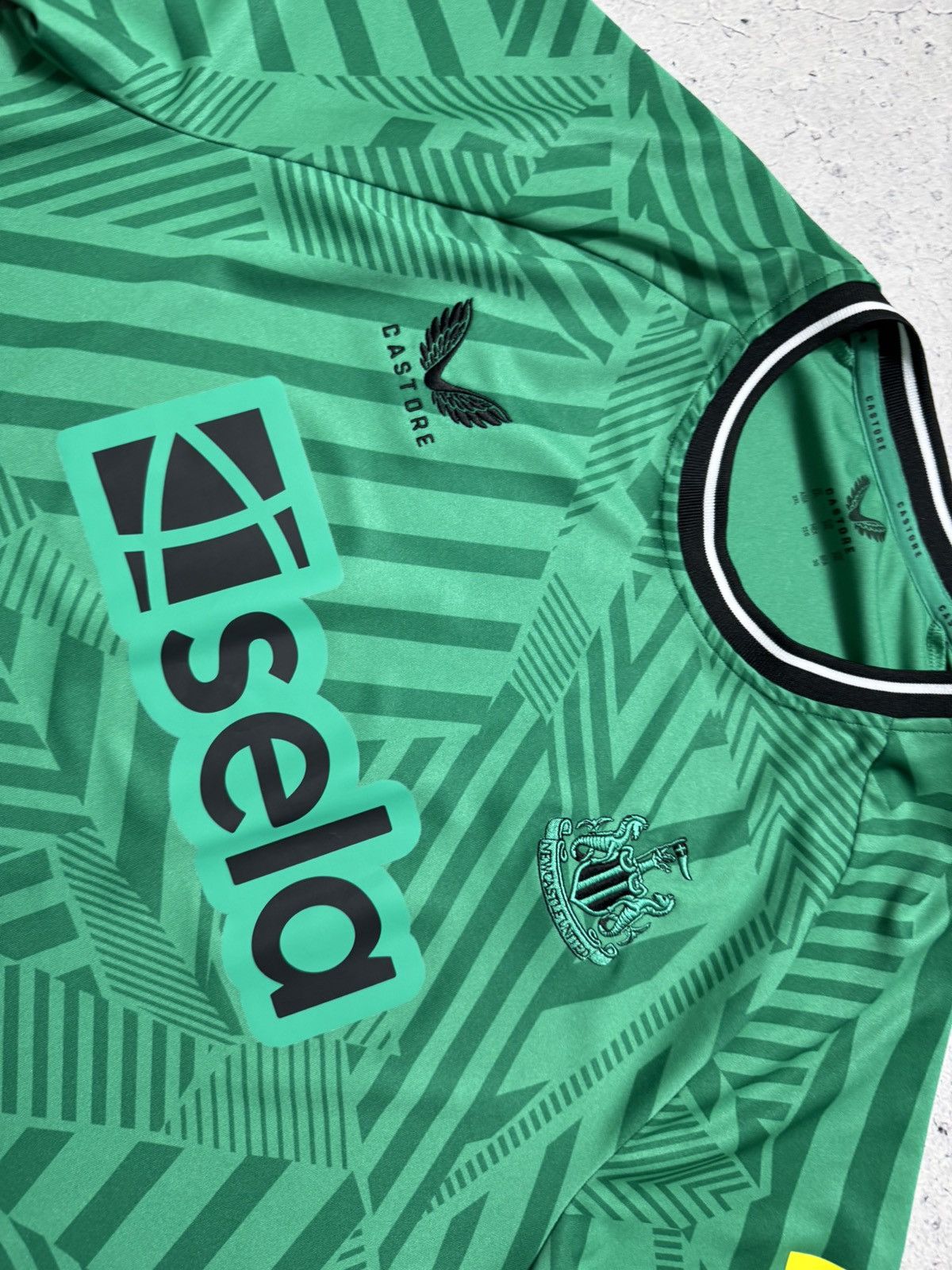 Castore Castore FC Newcastle United 2023/2024 Soccer Jersey Size US XXL / EU 58 / 5 - 4 Thumbnail