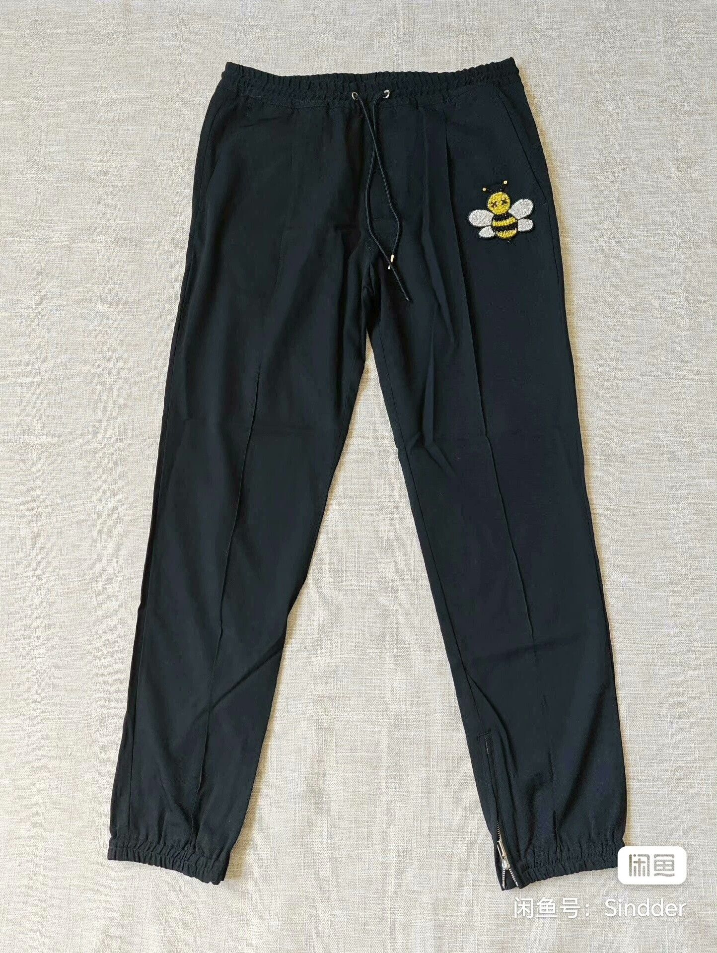 Dior Dior Kaws Men's Wool Sweatpants Size US 32 / EU 48 - 1 Thumbnail