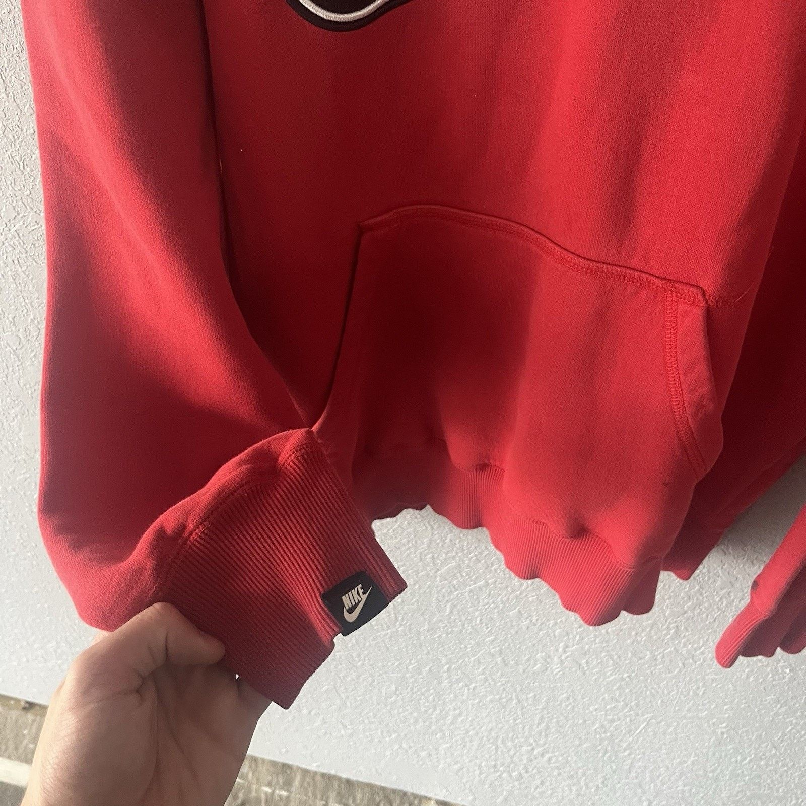 Nike 2000’s Nike Red Patch Logo Hoodie Men’s XL Long Sleeve Activ Size US XL / EU 56 / 4 - 4 Thumbnail