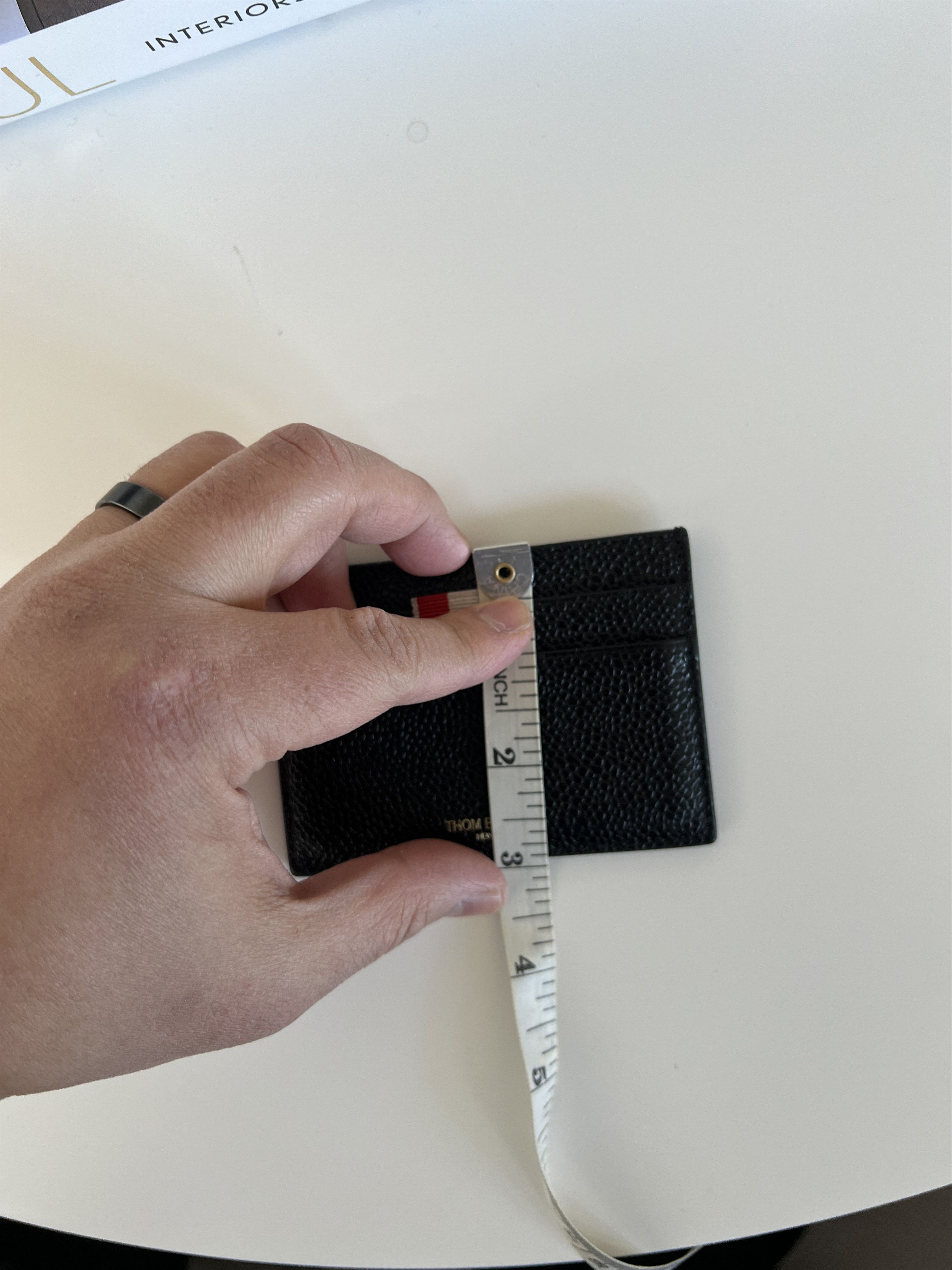 Thom Browne Black Pebble Grain Leather Debossed 4-Bar Single Card Holder Size ONE SIZE - 8 Thumbnail