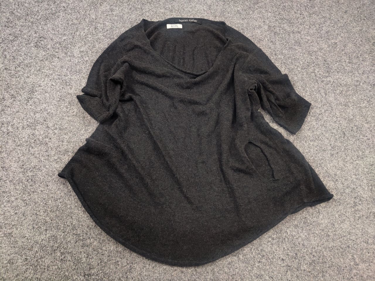 hannes roether Hannes Roether Gray knitted top short sleeves wide neckline Size S / US 4 / IT 40 - 2 Thumbnail