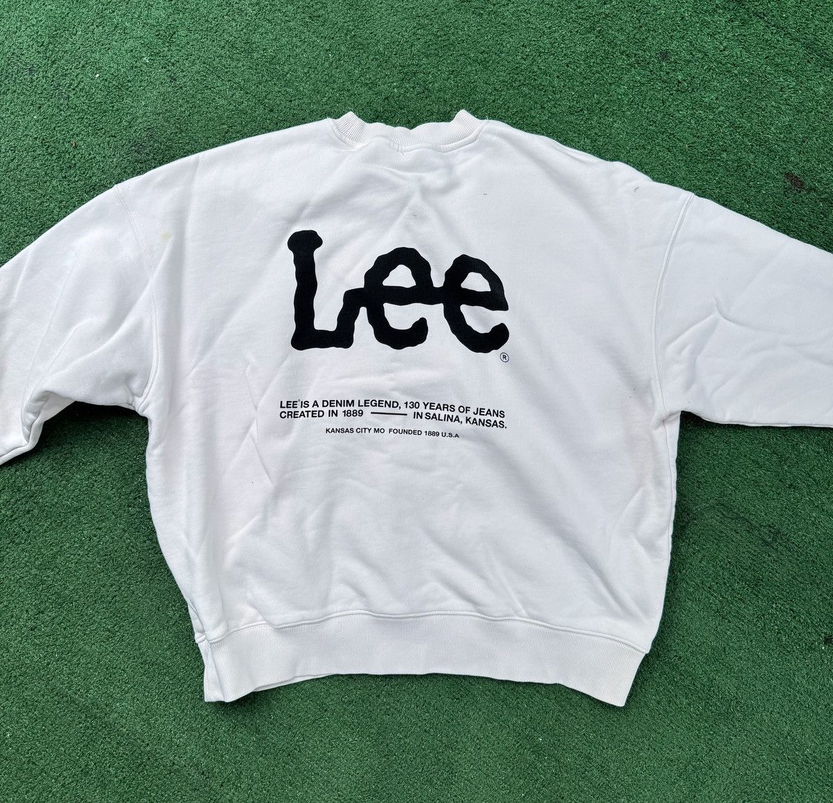 Lee Lee x H&M Sweatshirt Men’s M Crewneck Graphic Print Size US M / EU 48-50 / 2 - 2 Thumbnail