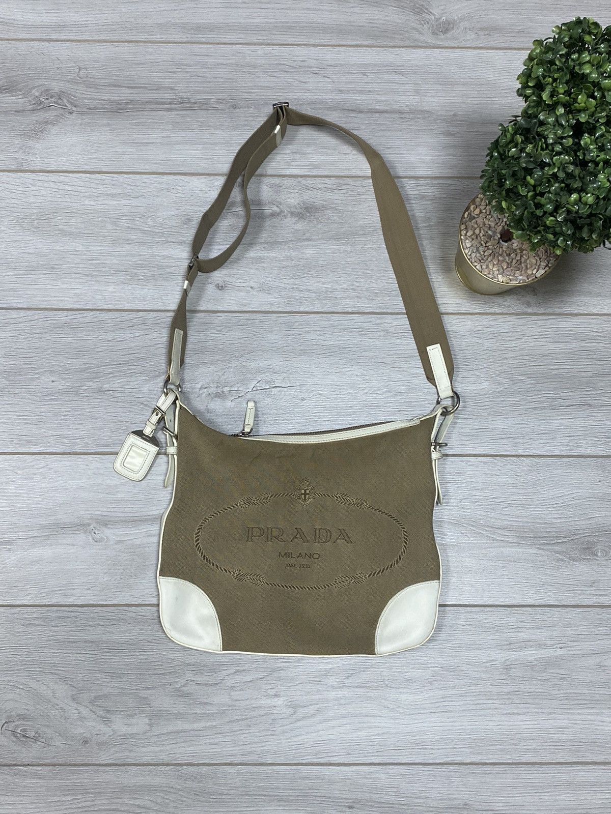 Prada Prada Milano big logo shoulder bag Size ONE SIZE - 2 Thumbnail