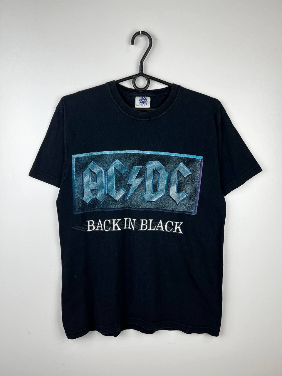 Vintage AC DC Back In Black vintage band t-shirts size S Size US S / EU 44-46 / 1 - 1 Thumbnail