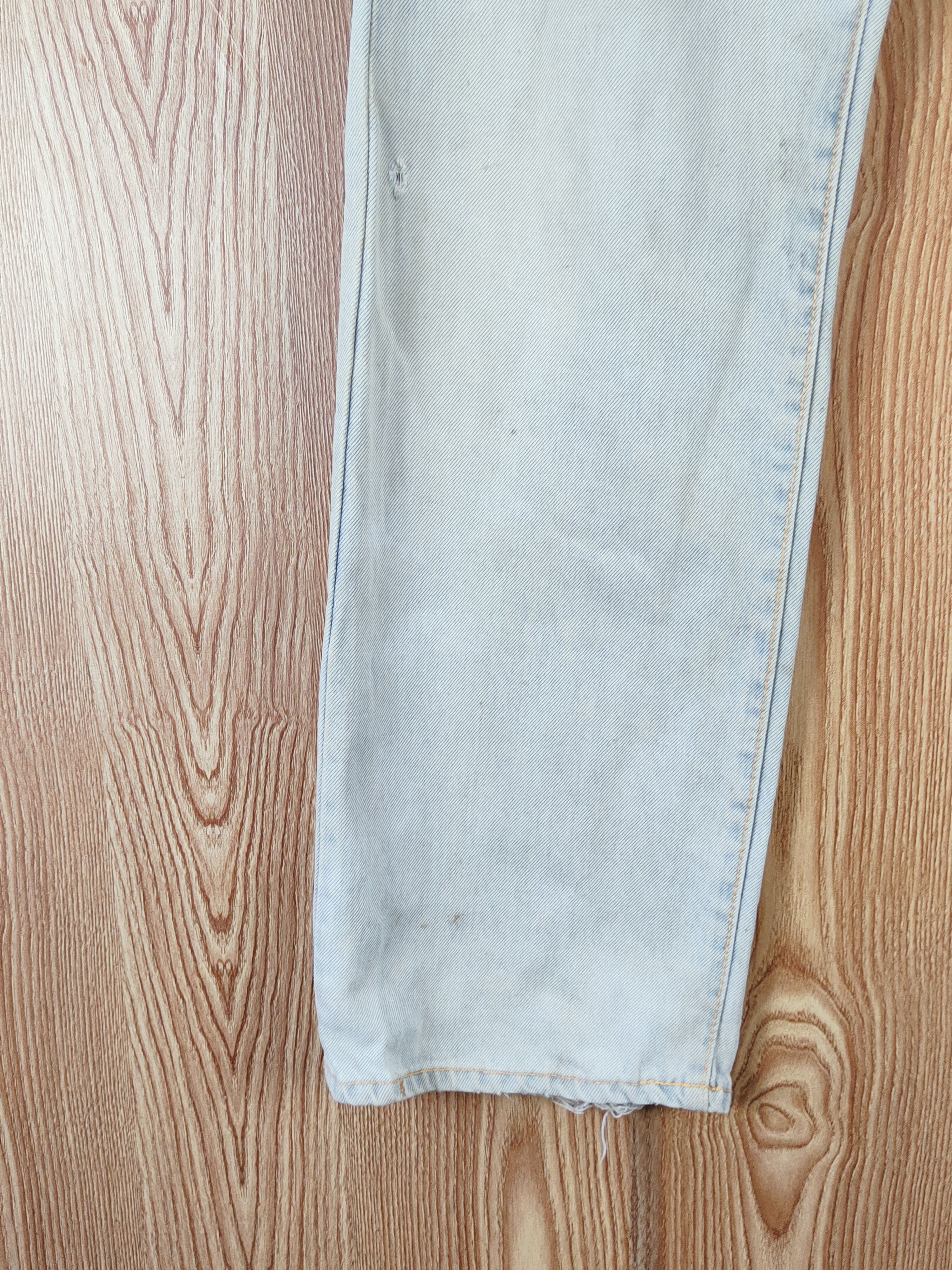 Japanese Brand Wrangler Blue Faded Distressed Ripped Jeans #W542 Size US 32 / EU 48 - 5 Thumbnail