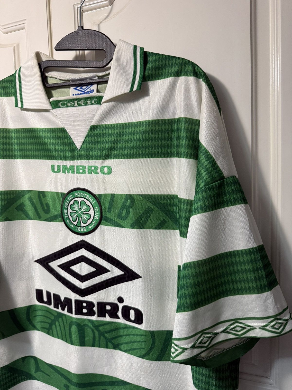 Umbro 1997/99 Celtic FC jersey Home #7 Larsson XXL Size Size US XXL / EU 58 / 5 - 13 Thumbnail