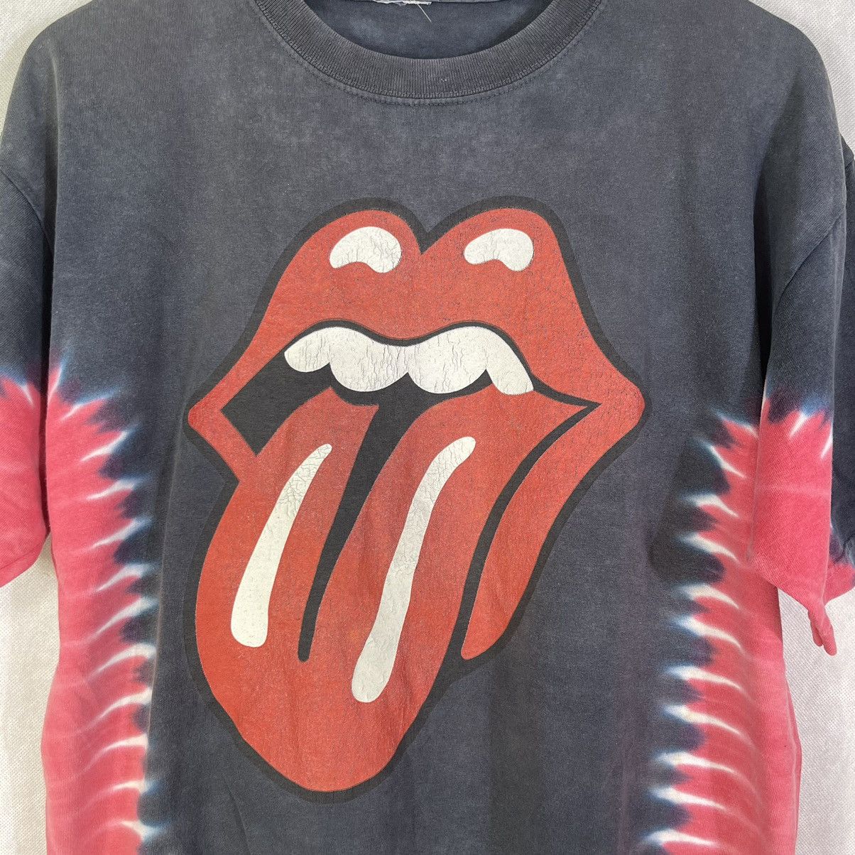 Band Tees Vintage Rolling Stones Withstand Fades Tie Dye Tee Size US L / EU 52-54 / 3 - 3 Thumbnail