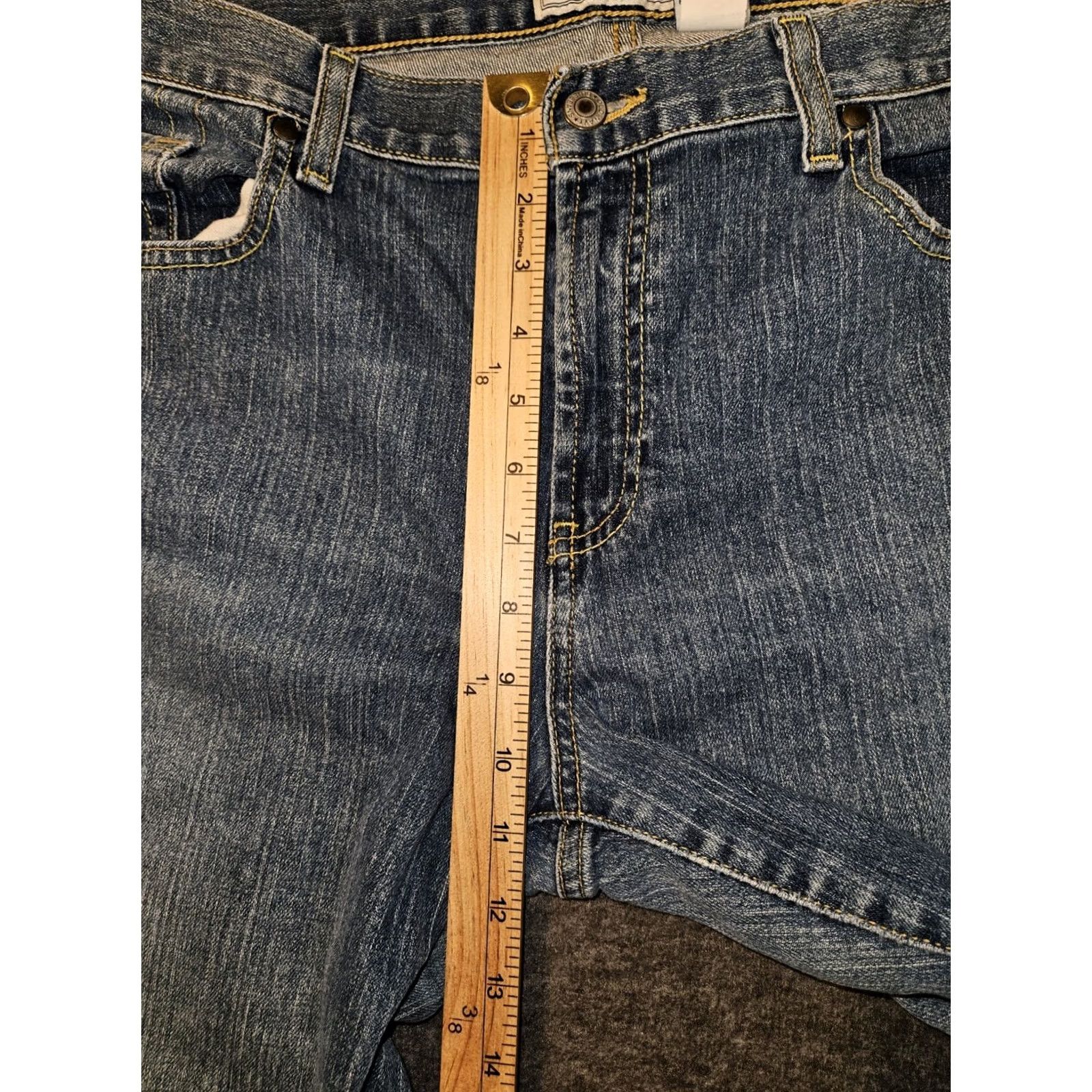Old Navy VINTAGE Old Navy Jeans Flare 16 Tall Blue Denim 90s Bohemian Preppy Women's Long Inseam 33.5 in Distressed Logo Logo Denim Spandex Cotton Size 38" / US 16 / IT 52 - 5 Thumbnail