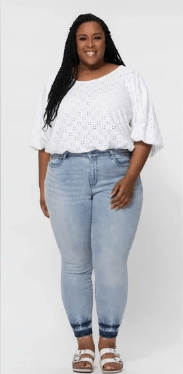 Judy Blue Judy Blue Mid Rise Tie Dye Hem Skinny Fit Light Blue Jeans Size 33" - 1 Thumbnail