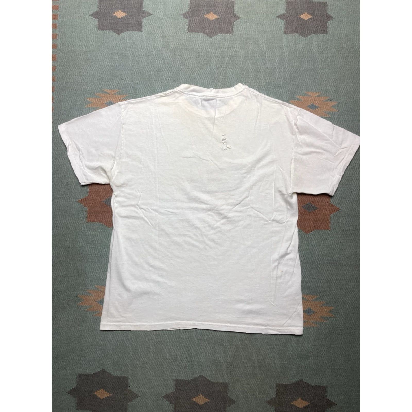 Hanes VINTAGE Hanes T-Shirt Honey Bee Festival Hahira Georgia Distressed Large Men Yellow M L Mens Size US L / EU 52-54 / 3 - 6 Thumbnail