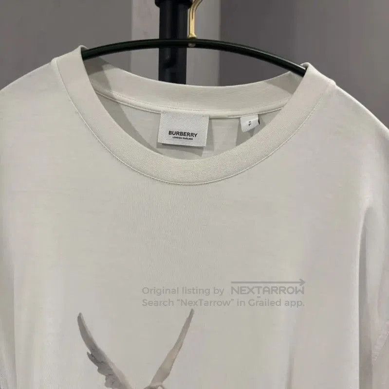 Burberry Burberry Women's White Cotton T-Shirt. Size S / US 4 / IT 40 - 4 Thumbnail