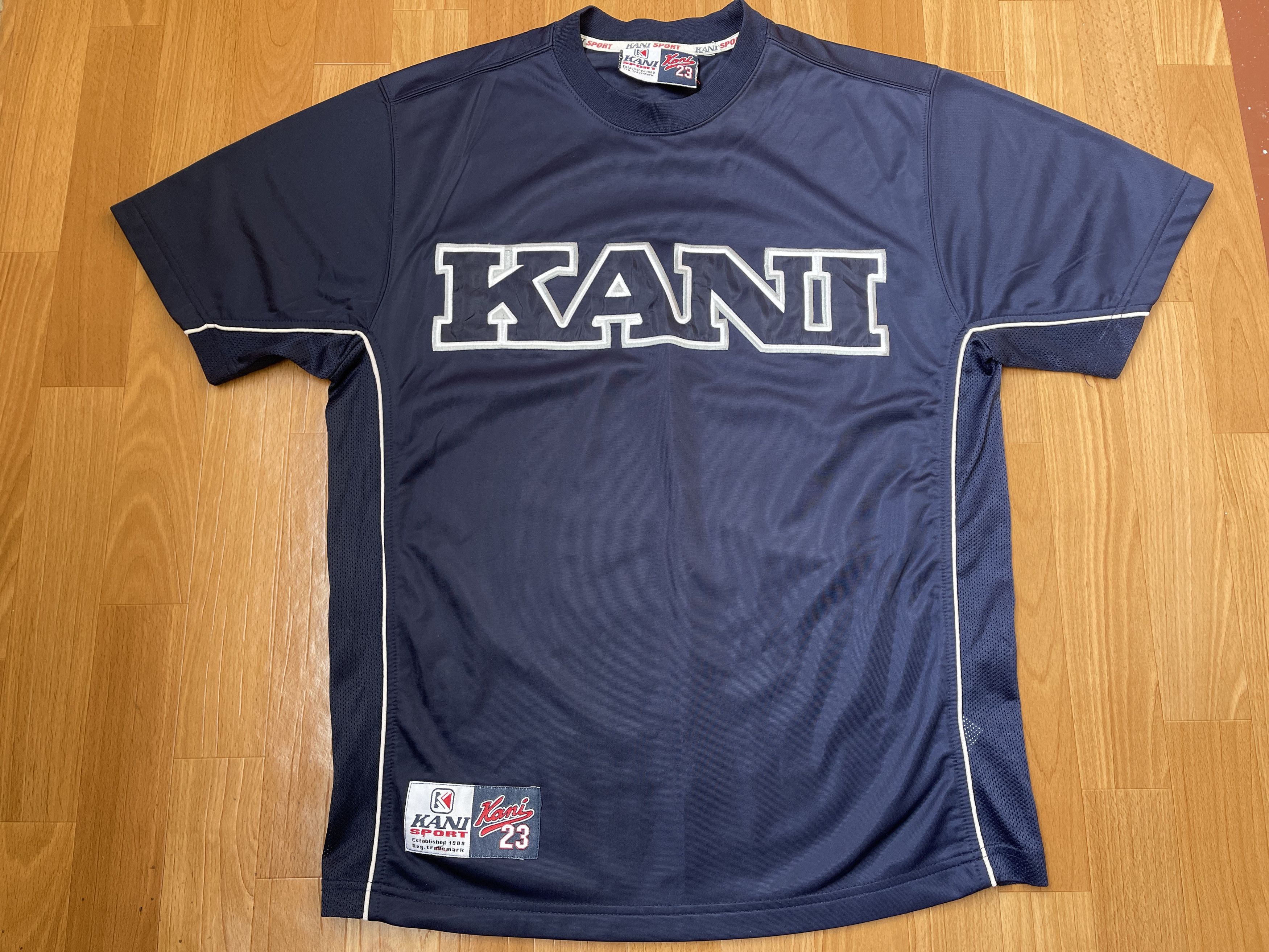 Karl Kani KARL KANI jersey, vintage hip hop t-shirt, 90s hip hop S Size US S / EU 44-46 / 1 - 1 Thumbnail