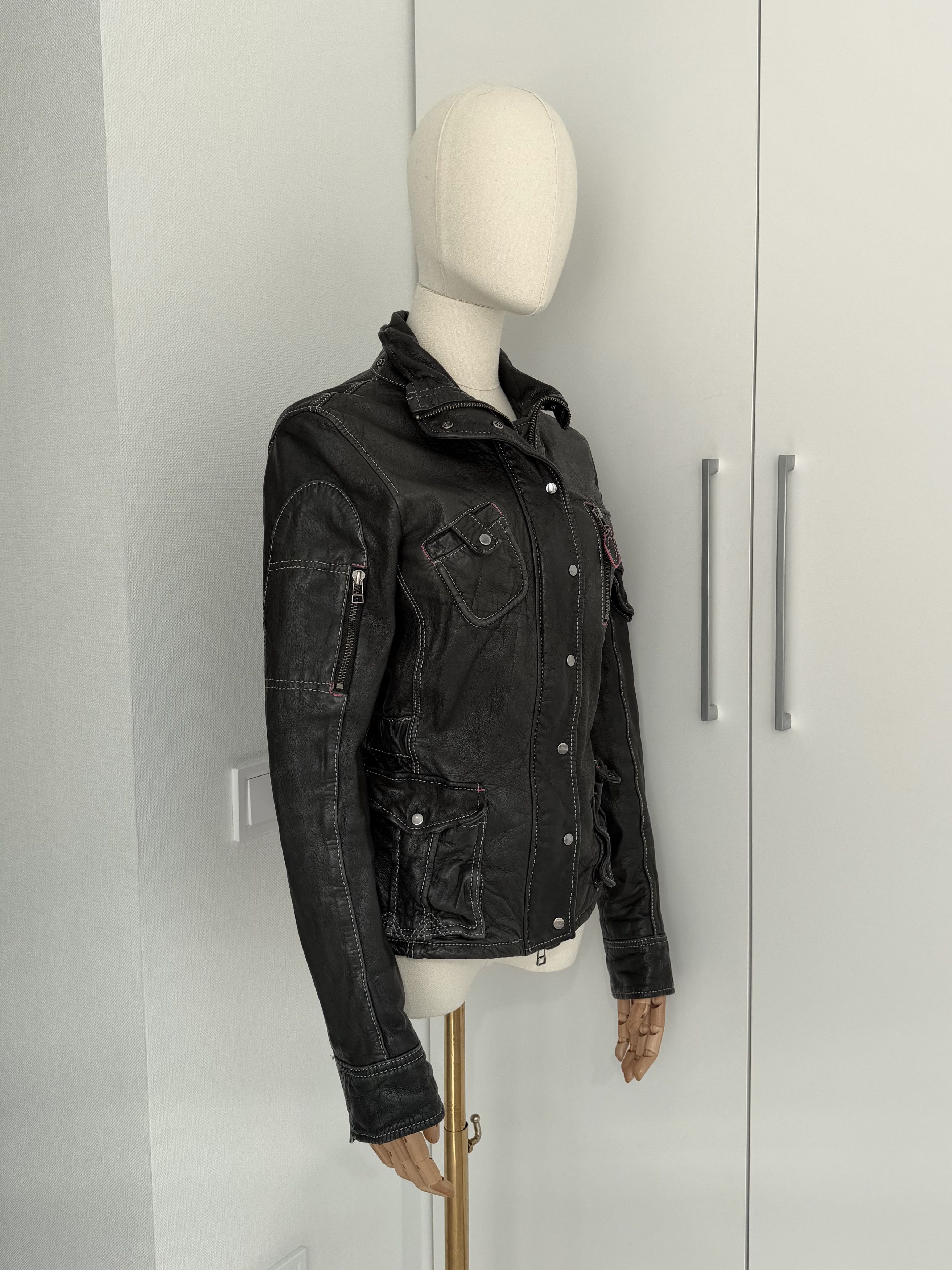 Genuine Leather Multi-Pocket Leather Cropped Jacket From 00s(V8) Size XS / US 0-2 / IT 36-38 - 2 Thumbnail