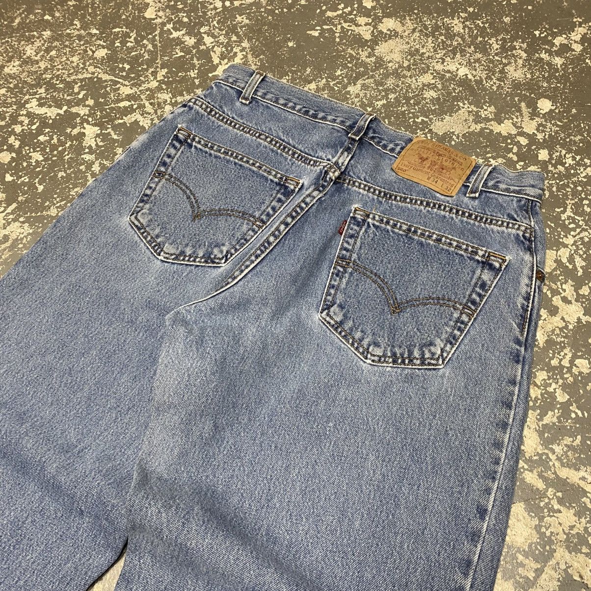 Levi's × Vintage Vintage Levi’s 560 Baggy Fit Blue Denim Jeans USA 90s Size US 33 - 9 Thumbnail