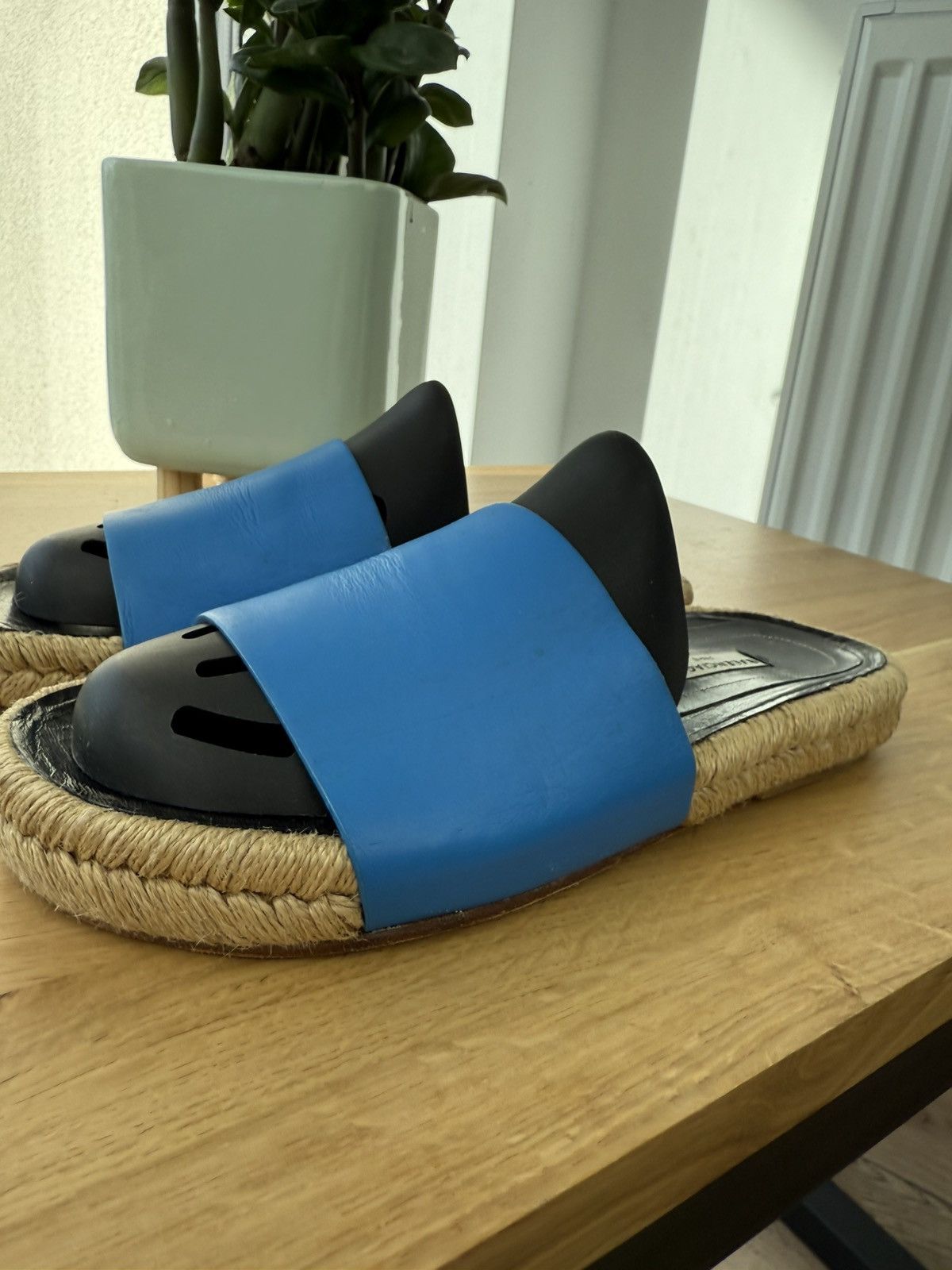 Balenciaga Balenciaga Leather Slide Sandal Size US 5.5 / EU 38 - 6 Thumbnail