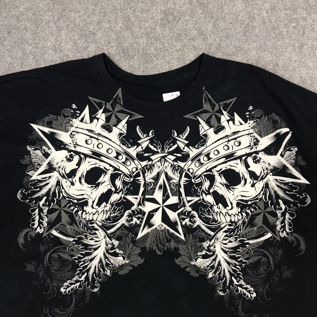 Japanese Brand SKULL DESIGN FADED TSHIRT Size US L / EU 52-54 / 3 - 2 Thumbnail