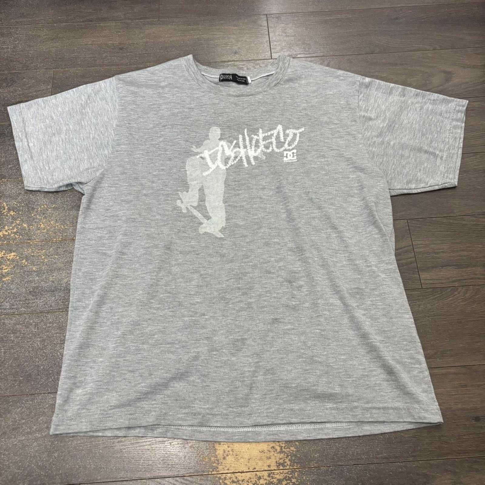 Designer vintage dc shoe co t shirt 00s L Size US L / EU 52-54 / 3 - 3 Thumbnail
