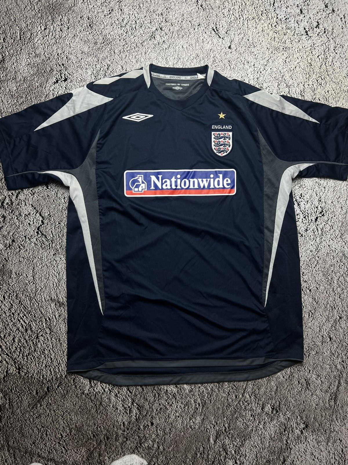 Umbro Y2K England national football team umbro jersey Size US XL / EU 56 / 4 - 1 Thumbnail