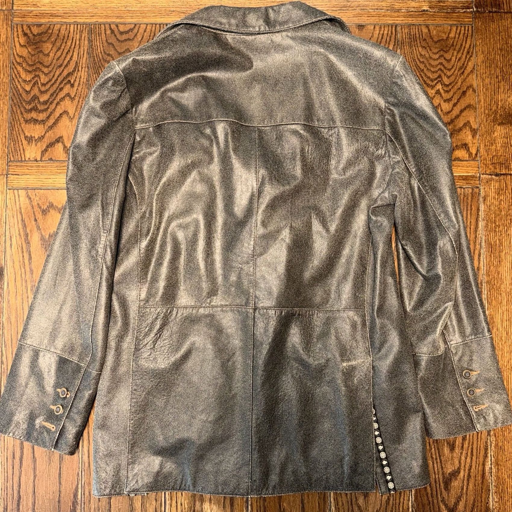 Robert Graham Robert Graham Gray Leather Jacket Men’s 42/52 Lined Casual Jacket Mens Regular Size 42/52 Gray Leather Button Logo Vintage No Size US XS / EU 42 / 0 - 5 Thumbnail