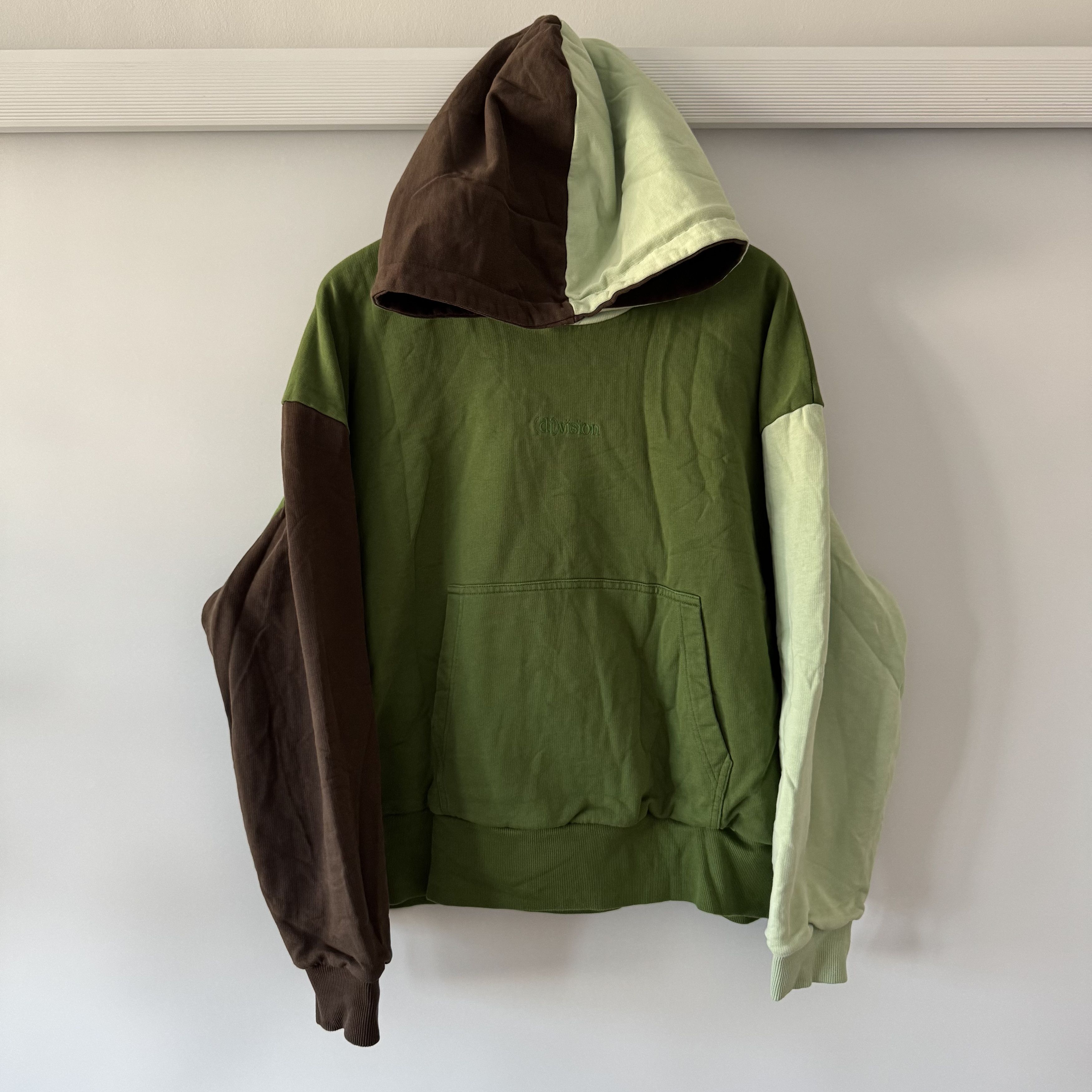 (di)vision Unisex (di)vision Multicolor Heavy Hoodie Division Size XL Size XL / US 12-14 / IT 48-50 - 1 Thumbnail