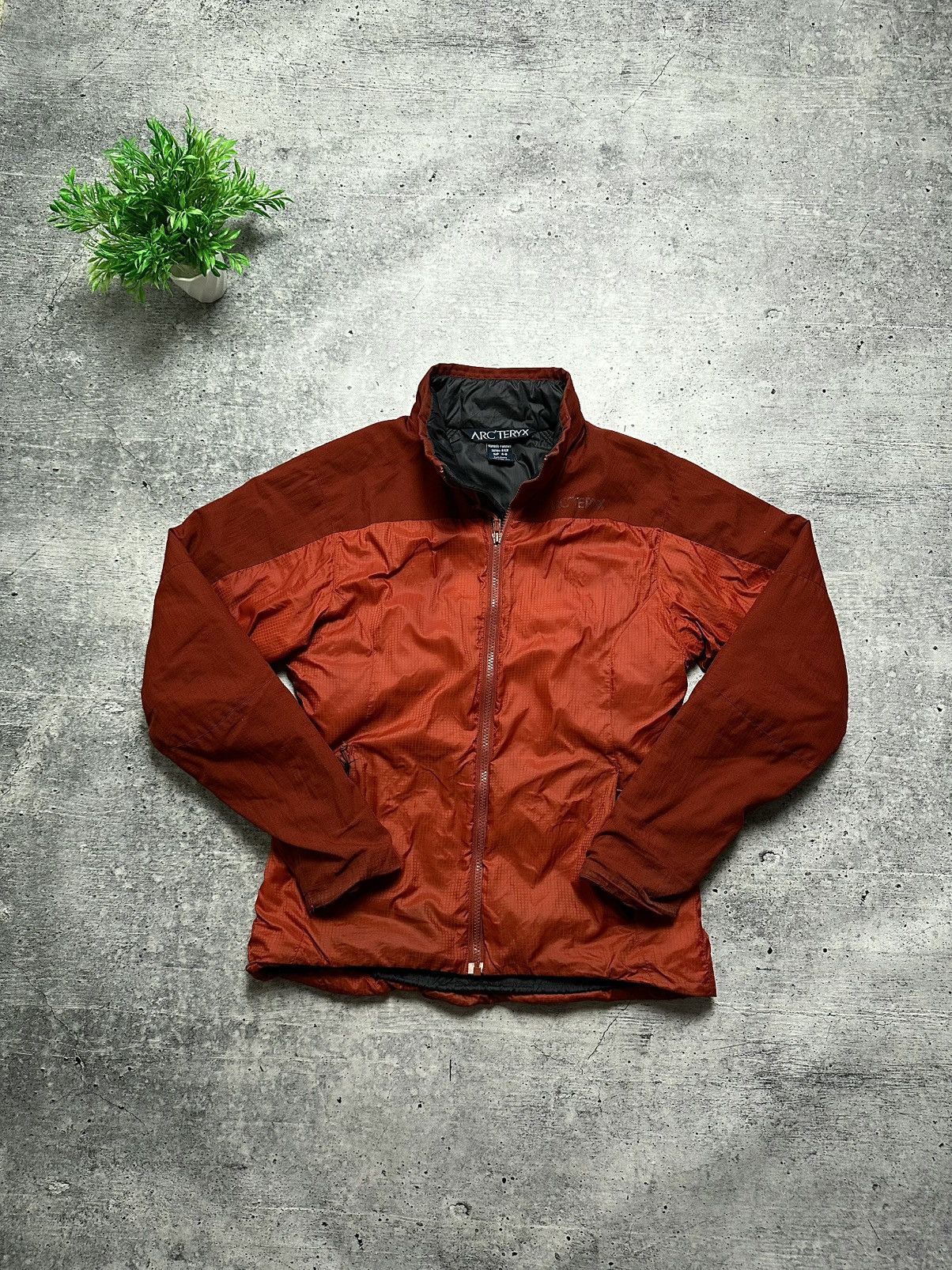Arc'teryx Vintage Arcteryx Fission SV Atom Gorpcore Mountain Jacket Size S / US 4 / IT 40 - 1 Thumbnail