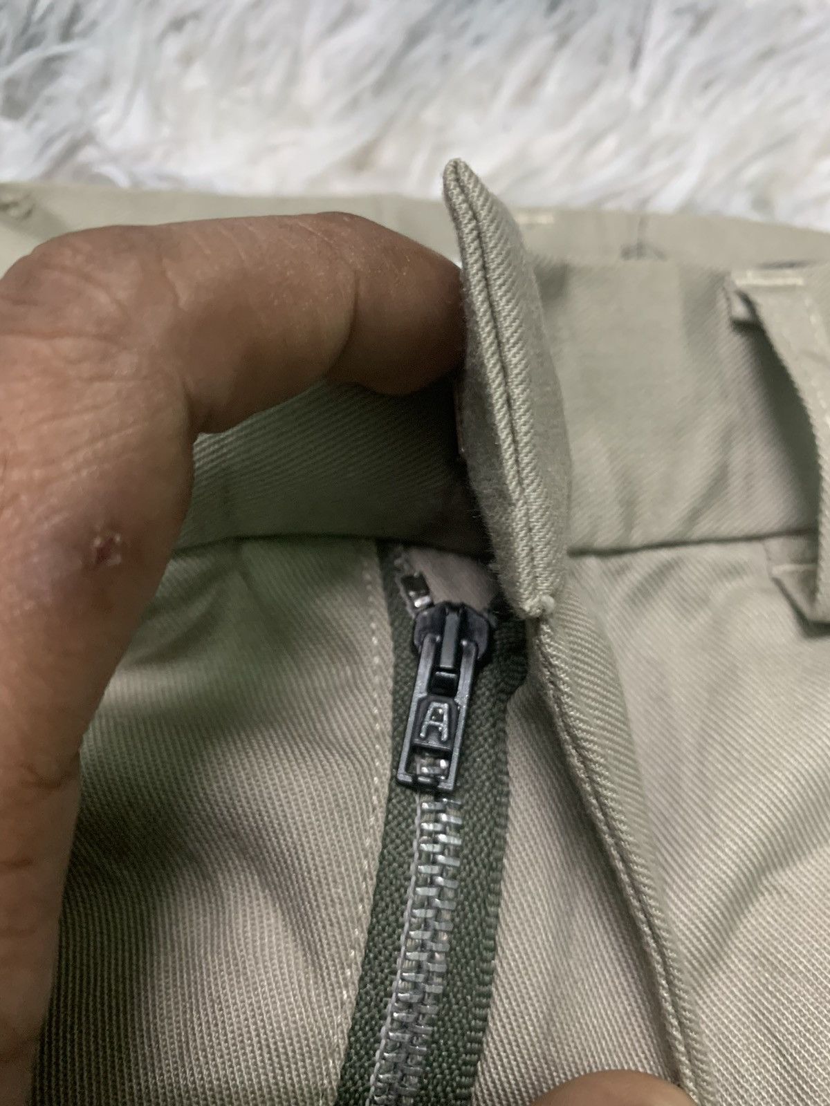 Christophe Lemaire VINTAGE CHRISTOPHE LEMAIRE CHINOS SINGLE POCKET BACK PANT Size US 28 / EU 44 - 8 Thumbnail