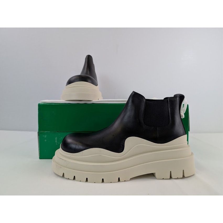 Bottega Veneta o1rshd1 Tire Chelsea Boots in Black / Sea Salt Size US 10 / EU 43 - 17 Thumbnail