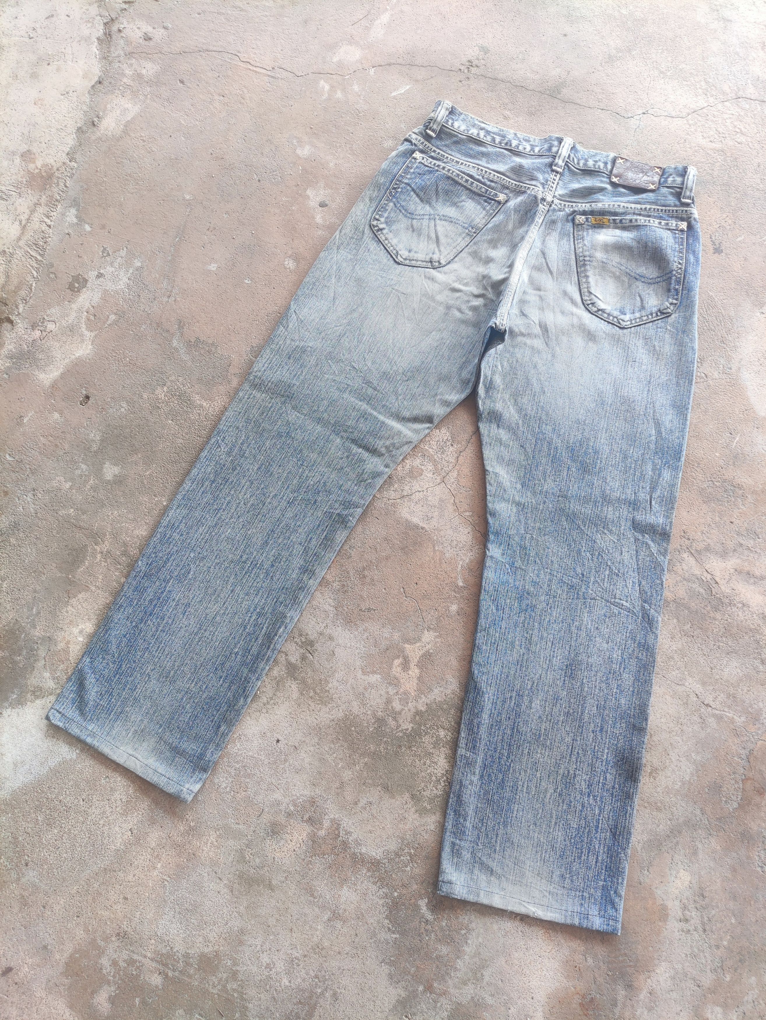 Jean × Lee × Vintage Vintage Lee Japan Denim Distressed Faded Pants Jeans W34 Size US 34 / EU 50 - 10 Thumbnail