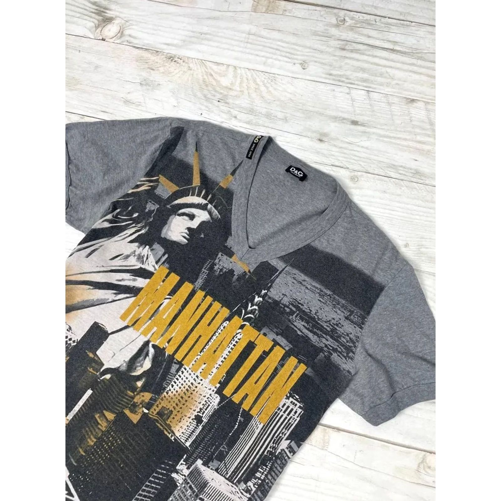 Dolce & Gabbana Dolce&Gabbana V-Neck Manhattan T Shirt Men L Gray Logo Cotton Short Sleeve 90s Designer Shirt Mens Size US L / EU 52-54 / 3 - 2 Thumbnail