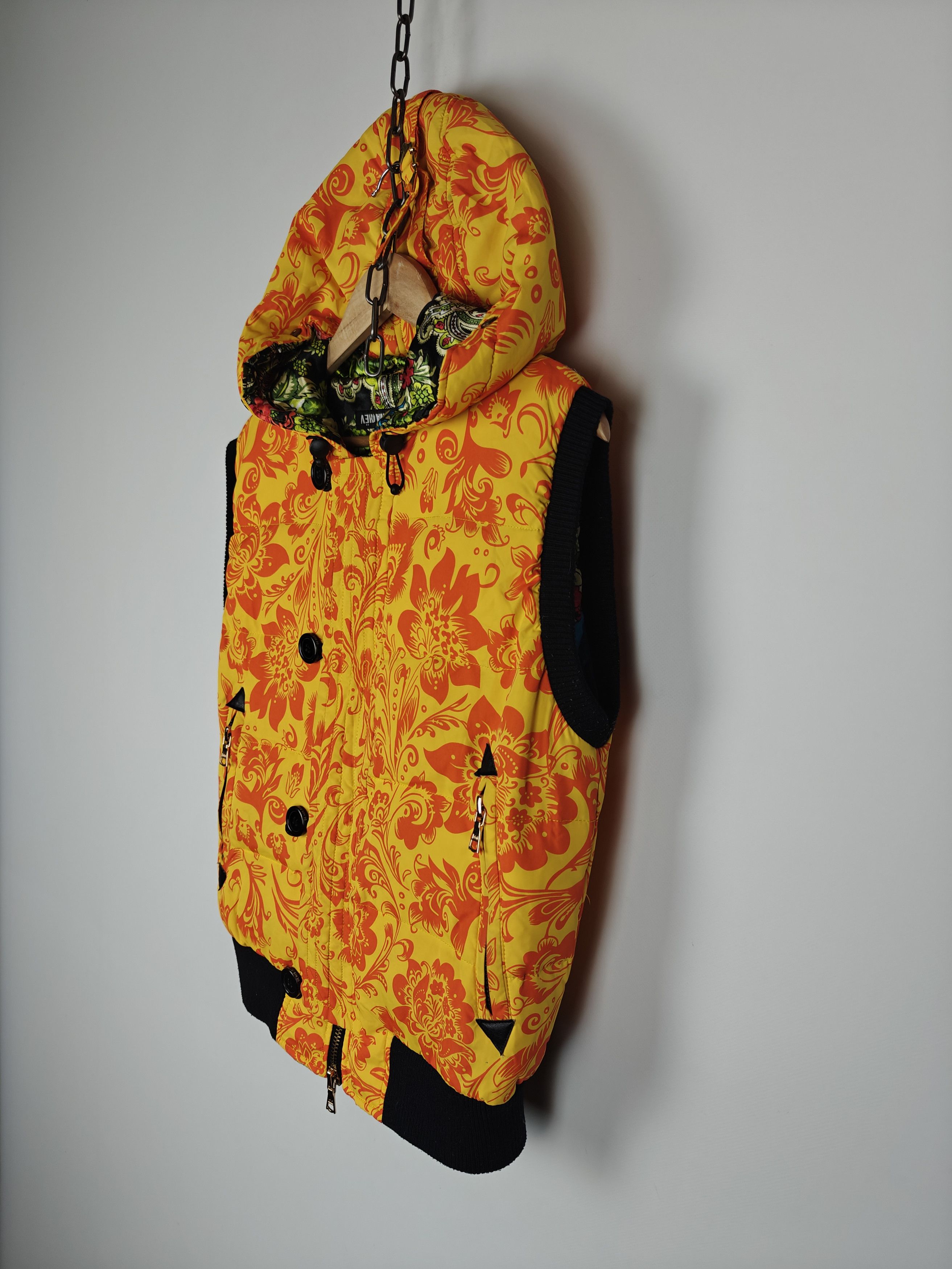 Denis Simachev Grail! Denis Simachev Vest Jacket Puffer Hooded size M Size US M / EU 48-50 / 2 - 5 Thumbnail