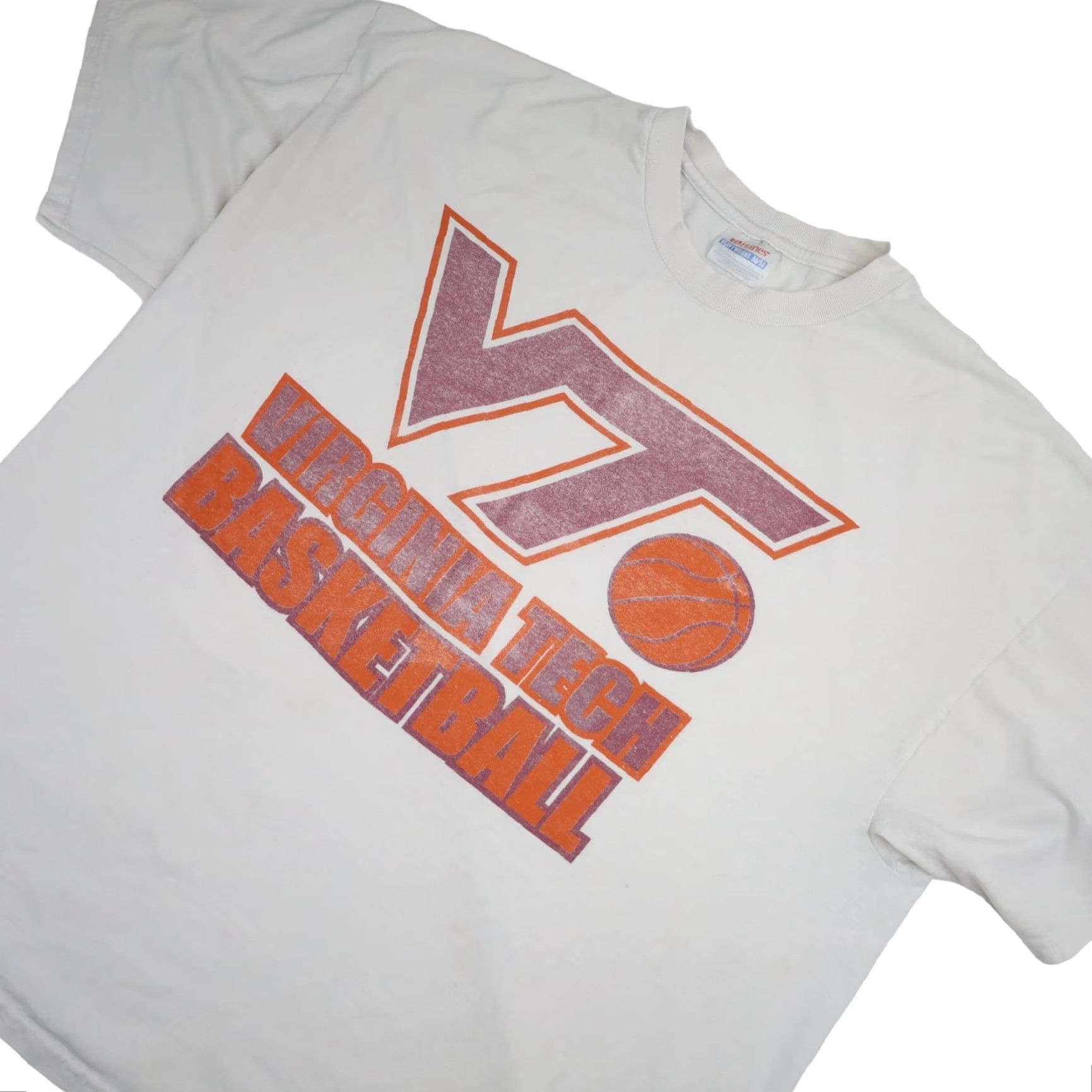 Vintage VINTAGE Virginia Tech Basketball Mens XL Graphic T Shirt White Size US XL / EU 56 / 4 - 2 Thumbnail