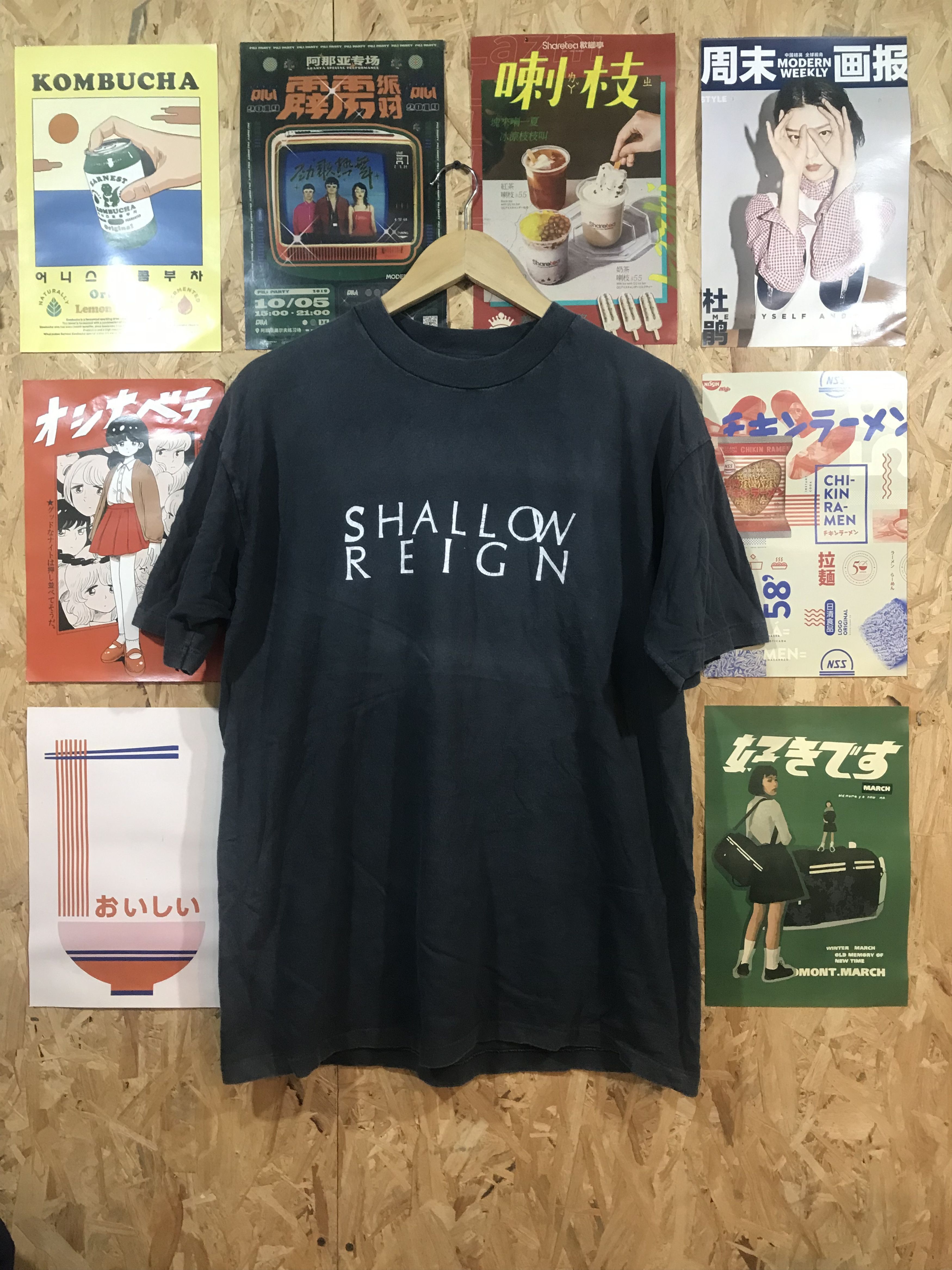 Band Tees SHALLOW REIGN FADED BAND TEE Size US XL / EU 56 / 4 - 1 Thumbnail