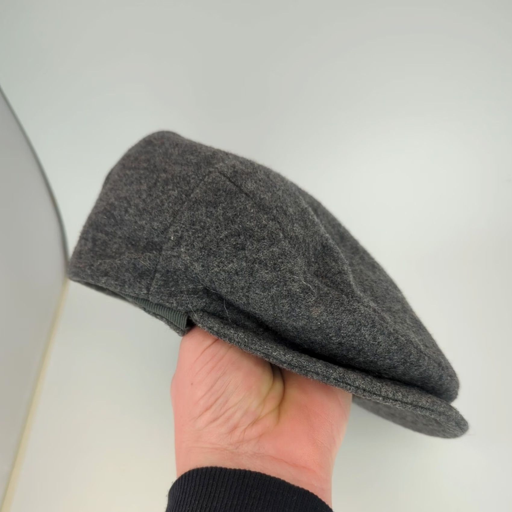 Vintage VINTAGE Newsboy Cap Hat Wool Blend Gray Lined Ear Flaps Made in Italy M Men 90s Cap Size ONE SIZE - 4 Thumbnail