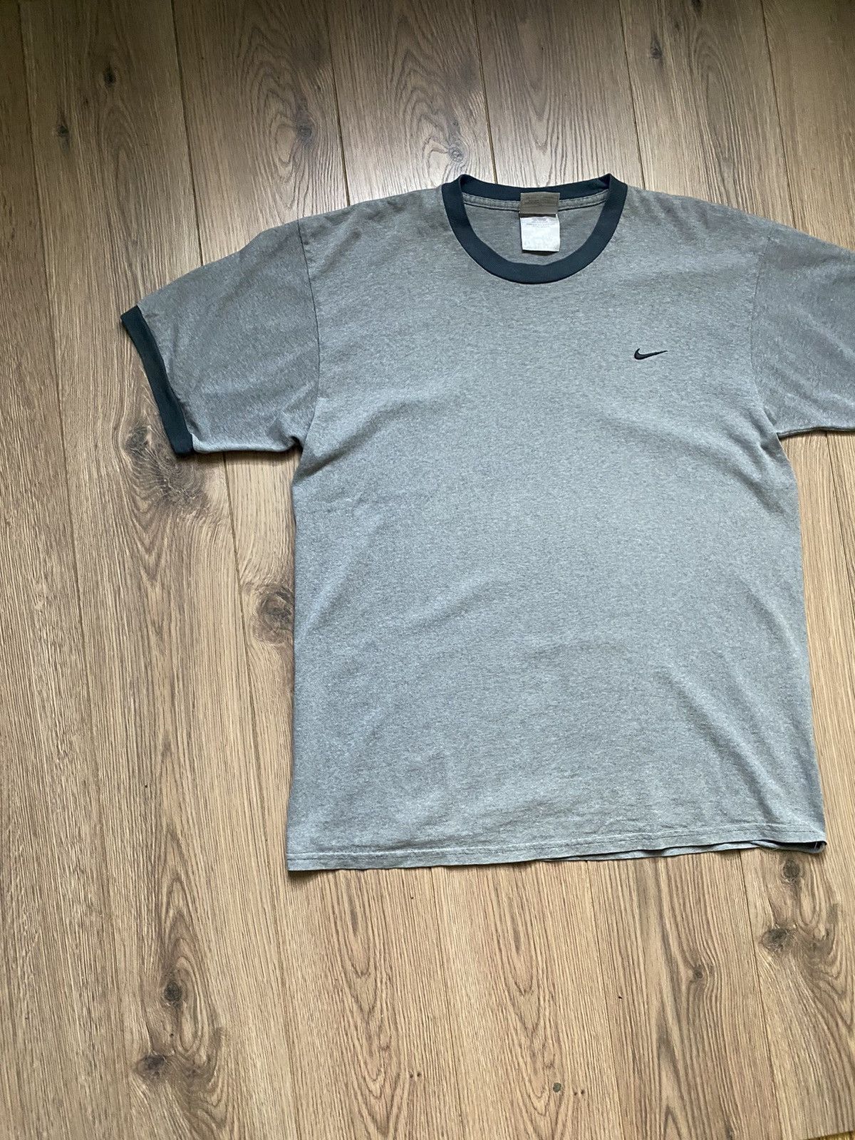 Nike × Vintage Vintage Nike Basic Logo Swoosh T-shirt Oversized Fit Size M Size US M / EU 48-50 / 2 - 2 Thumbnail