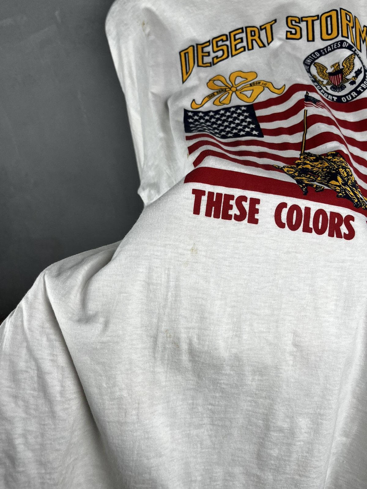 Vintage Vintage 90s USA 'Operation Desert Storm' White Tee Size US L / EU 52-54 / 3 - 8 Thumbnail