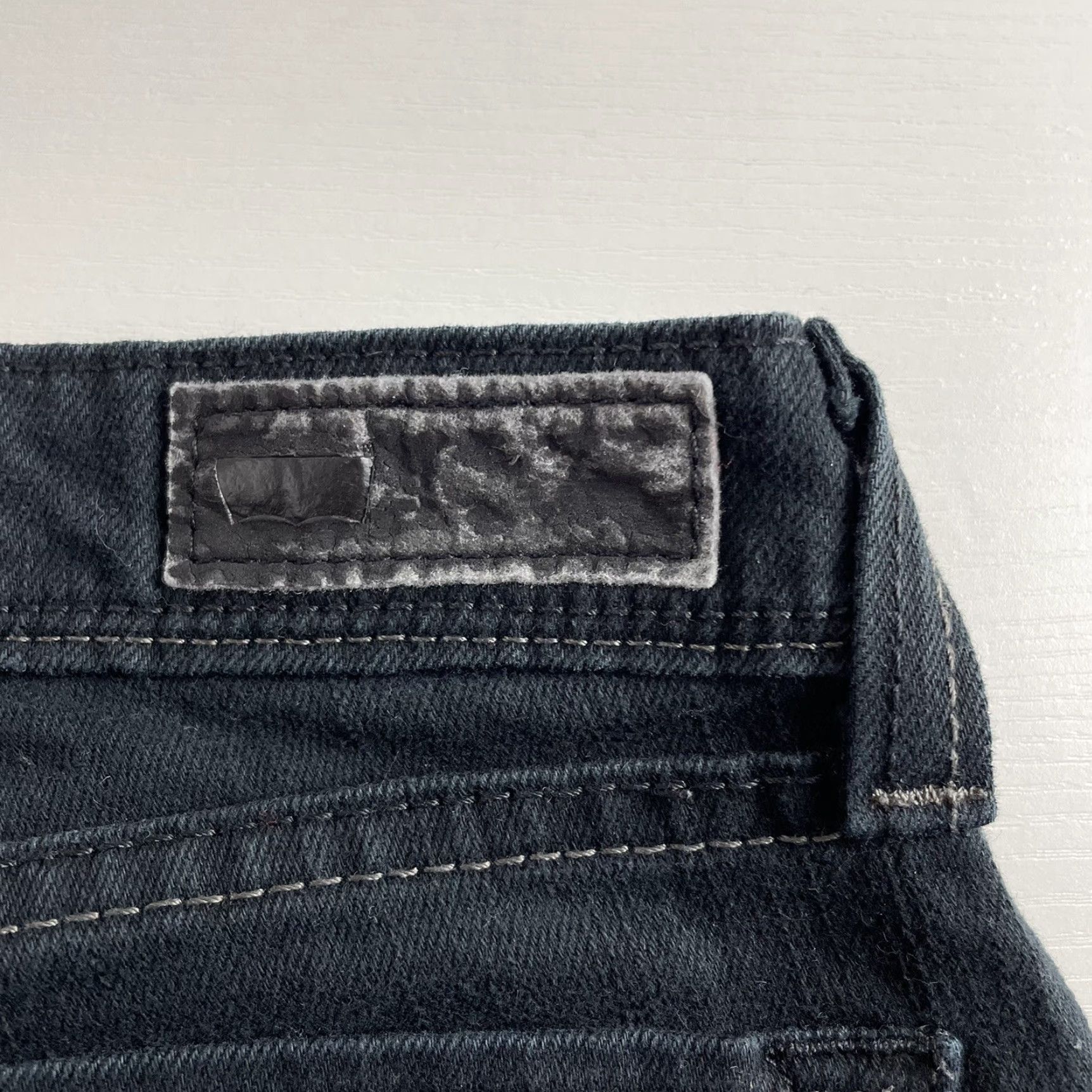 Levi's Levi's Jeans Skinny Womens Black Stretch Low Rise Cropped Bold Curve 8 29 28 denim Regular Sized XS? No. Size 30" / US 8 / IT 44 - 5 Thumbnail