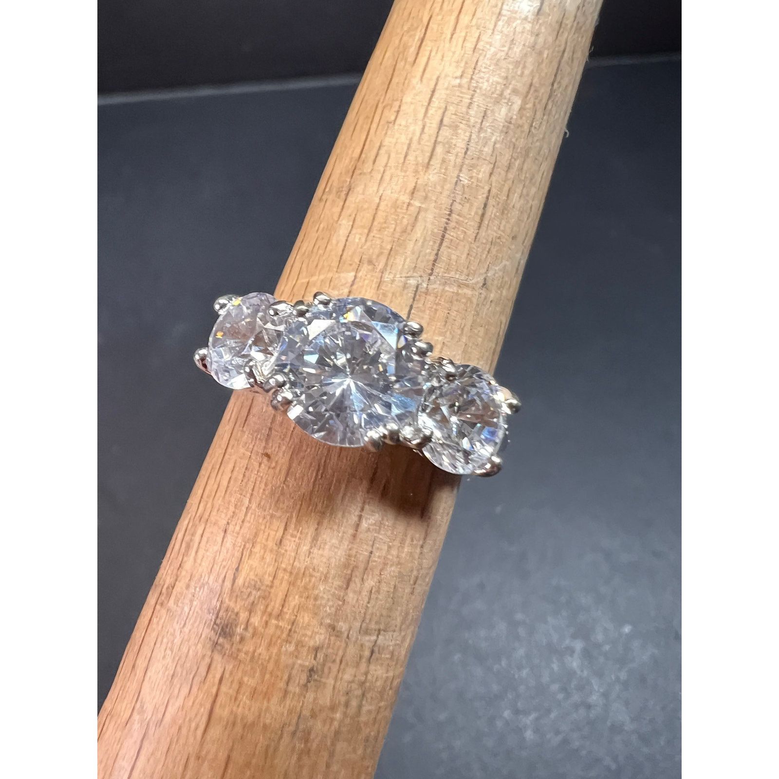 Other Vintage 3 stone CZ sterling silver ring size 7 Size ONE SIZE - 14 Thumbnail
