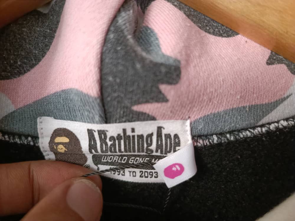 Bape Warm Up Camo Pullover Hoodie Size S / US 4 / IT 40 - 8 Thumbnail