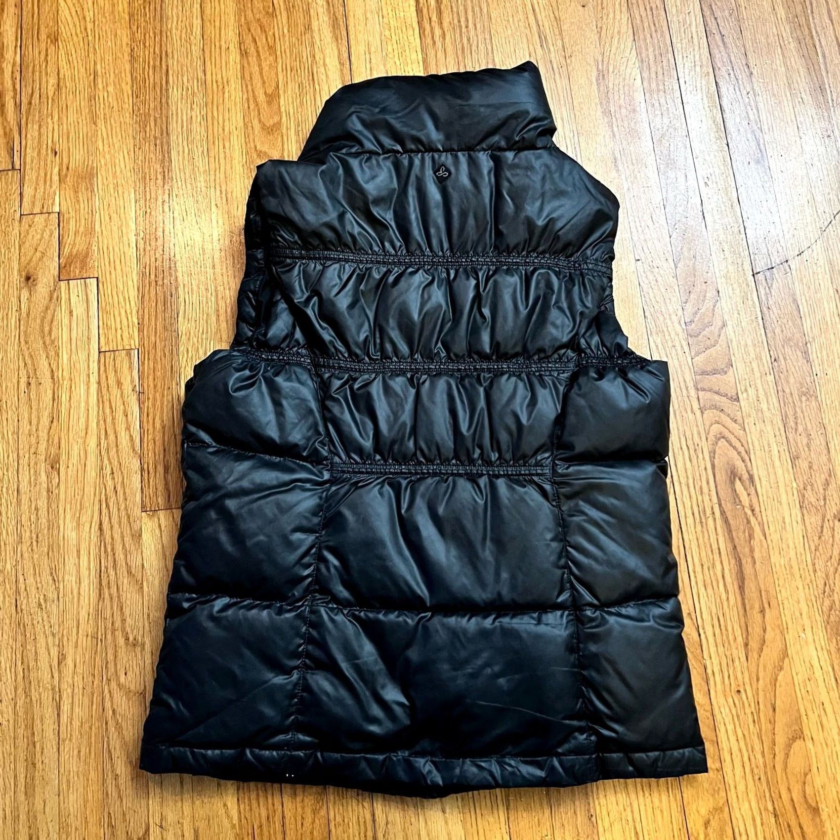Prana Prana Vest Puffer Jacket Womens Small Down Black Quilted Vest S Womens Size S / US 4 / IT 40 - 3 Thumbnail