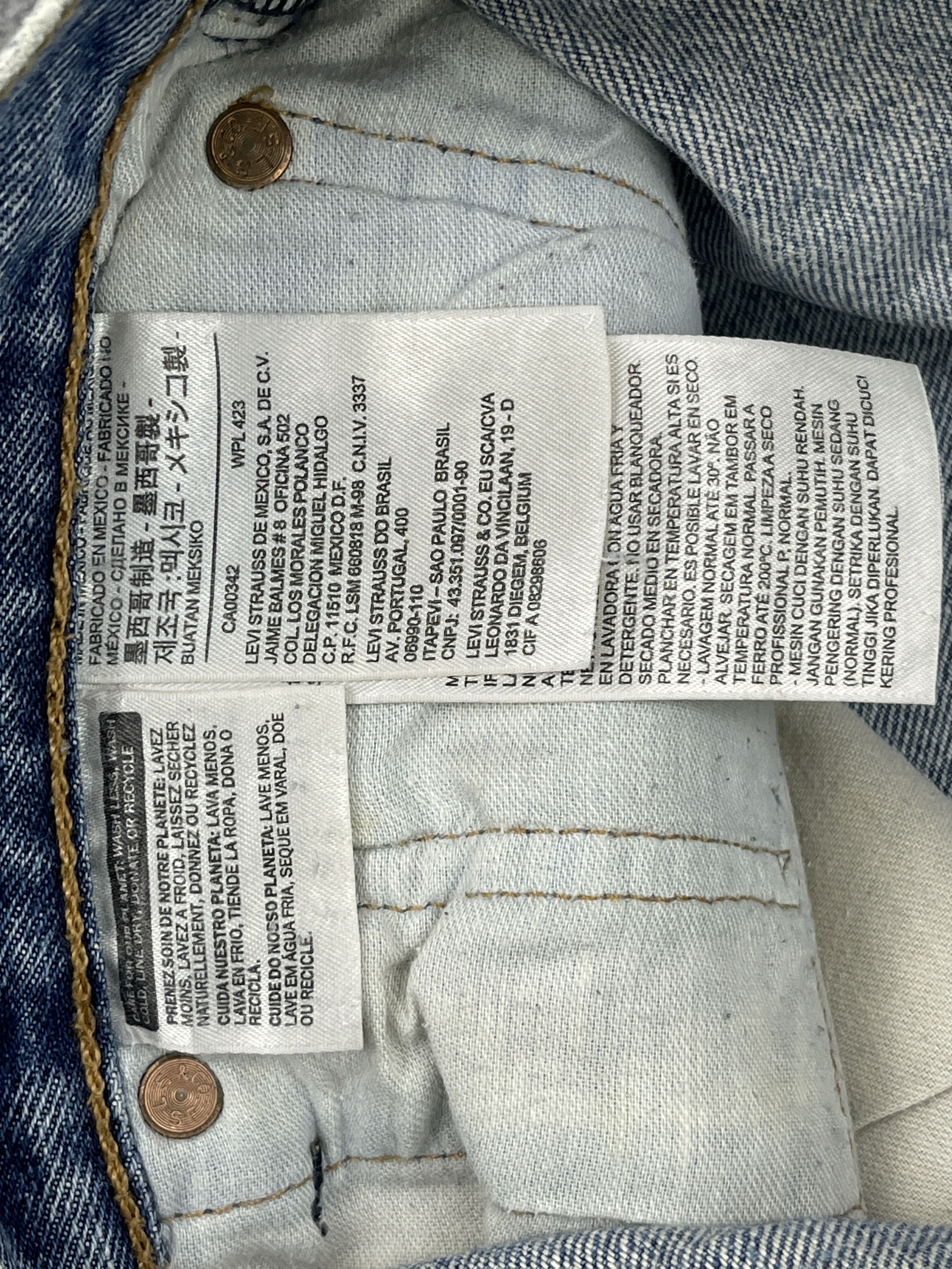 Levi's × Vintage Vintage Levis 501 Light Blue Washed Jeans Size US 35 - 8 Thumbnail