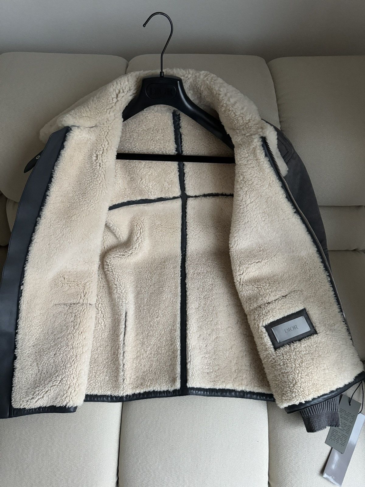 Dior Shearling Parka $ 9.000,00 lambskin suede Size US M / EU 48-50 / 2 - 17 Thumbnail