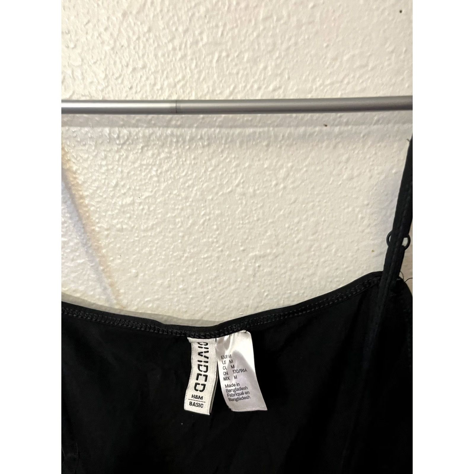 H&M H&M Divided Cami Tank Size Medium Black Blouse Muscle Shirt Women Solid Tank cami MS Womens M Black Solid Size M / US 6-8 / IT 42-44 - 2 Thumbnail