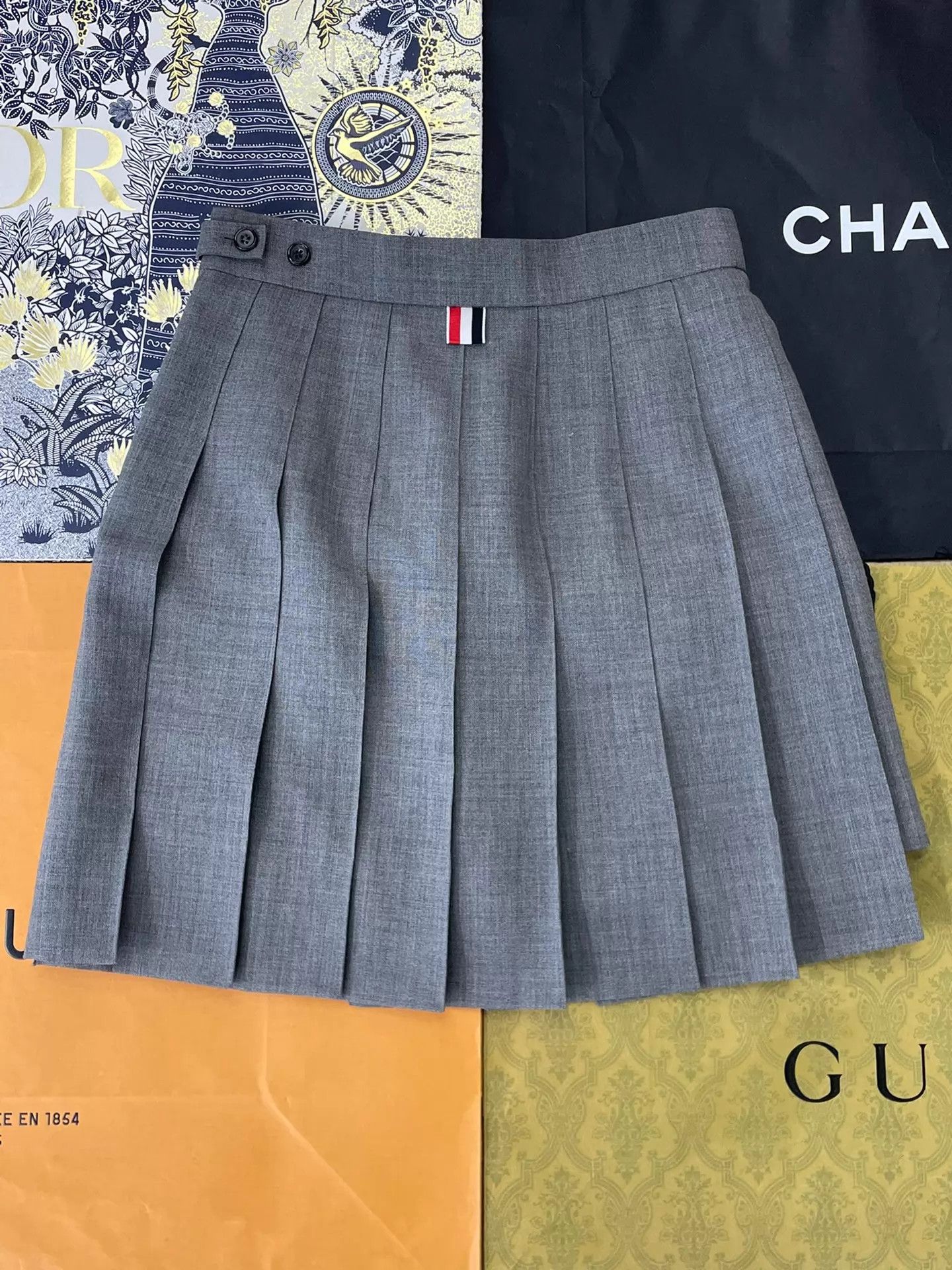 Thom Browne Thom Browne women's gray pleated skirt 36 Size 25" / US 0 / IT 36 - 3 Thumbnail