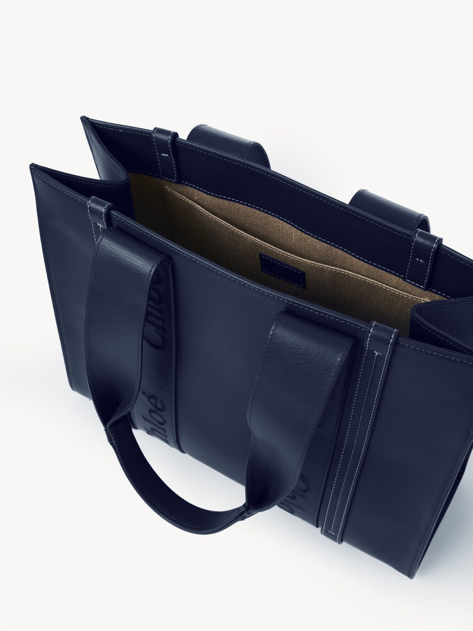 Chloe o1loc1c1024 Size: OS / Woody Medium Tote in Night Blue Size ONE SIZE - 3 Thumbnail